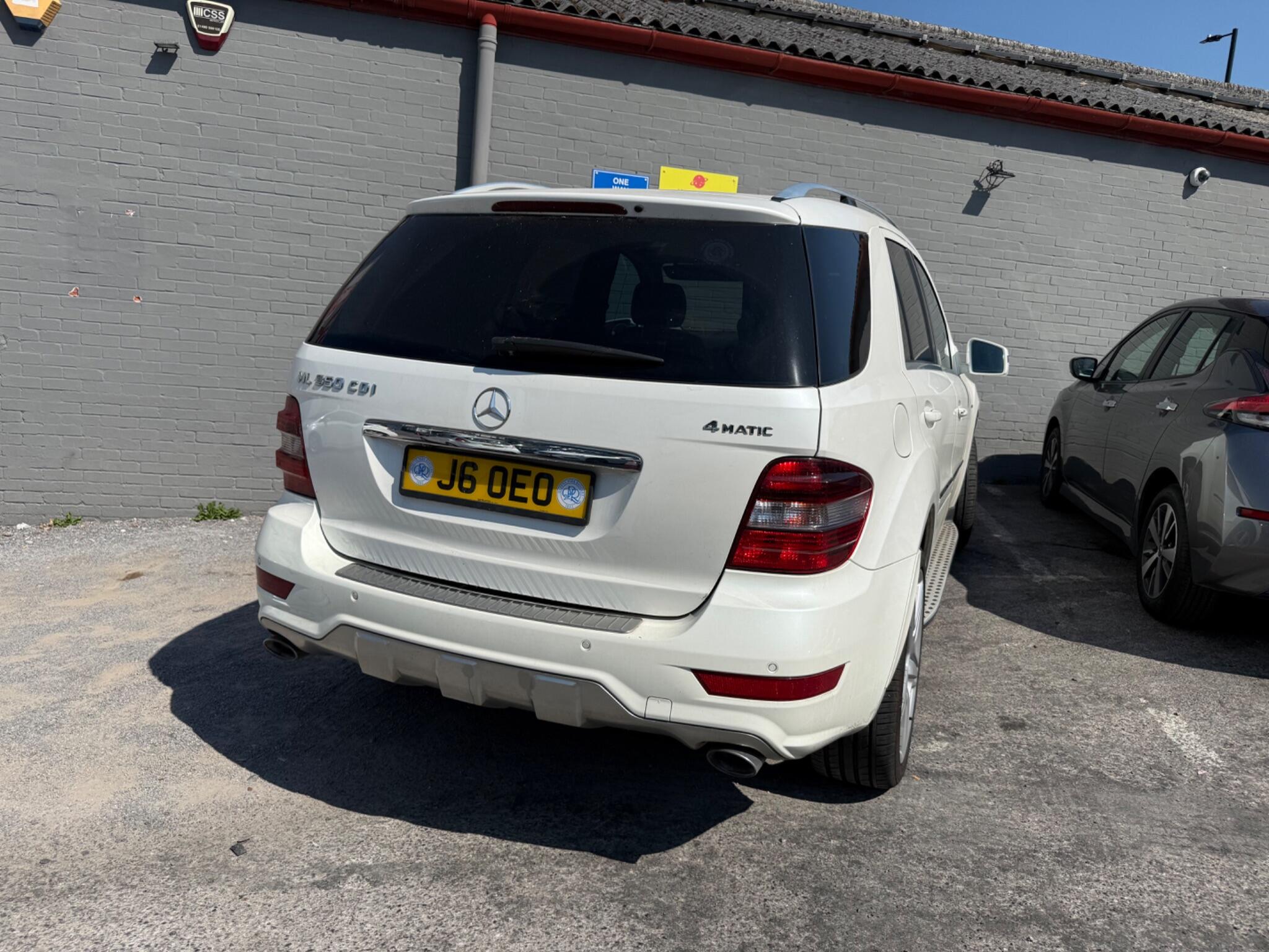 Mercedes-Benz M Class view 2
