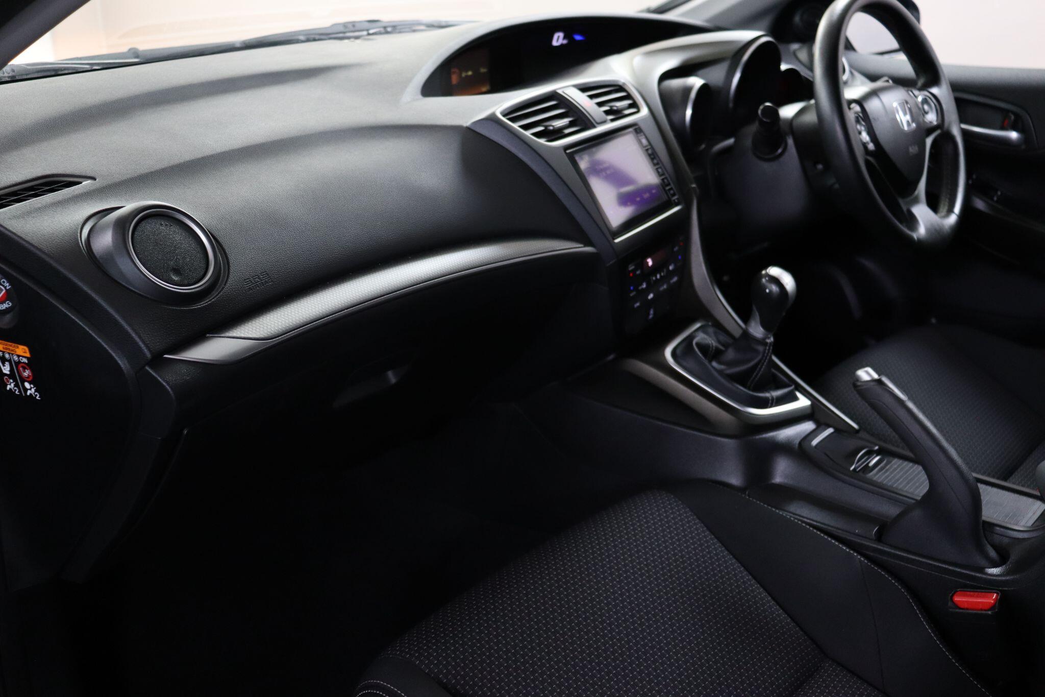 Honda Civic view 34