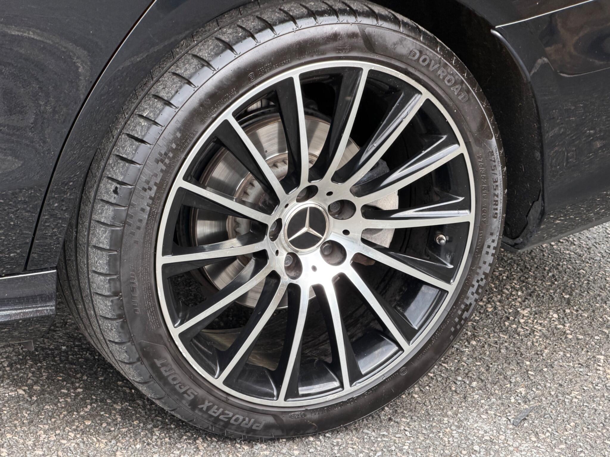 Mercedes-Benz E-Class view 56