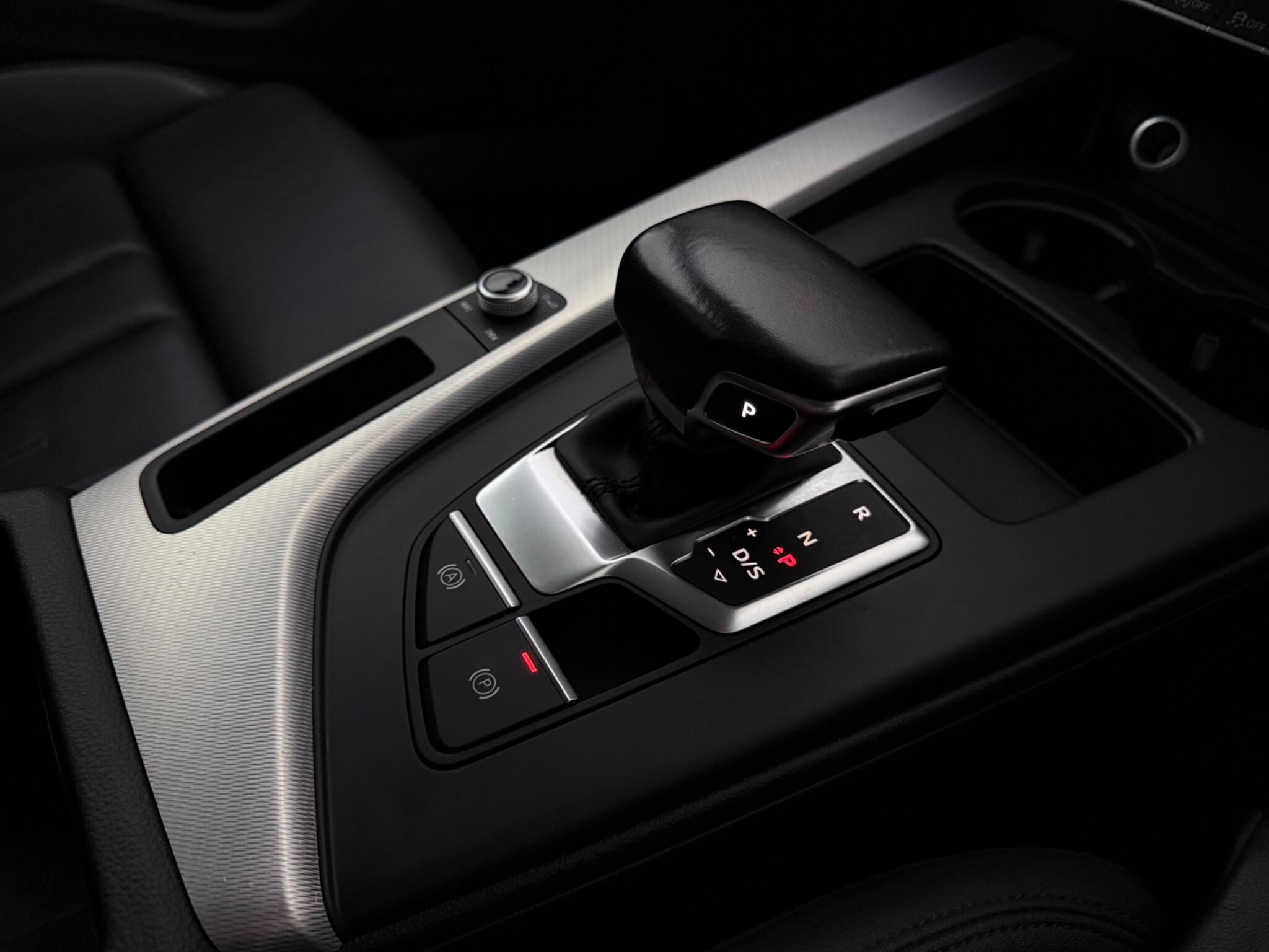 Audi A4 view 20