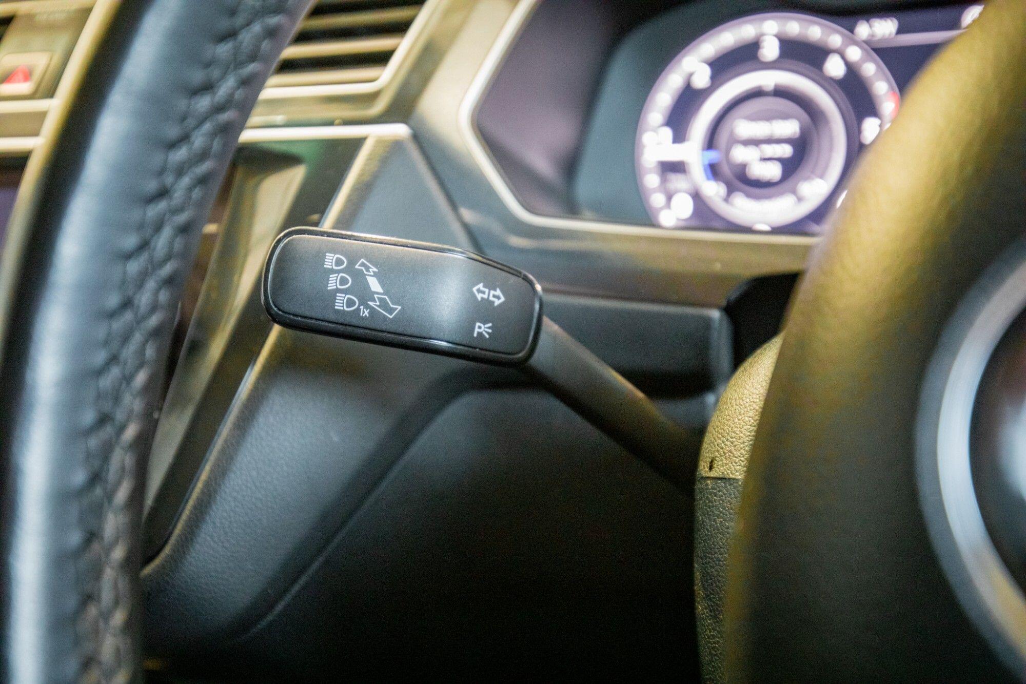 Volkswagen Tiguan view 18