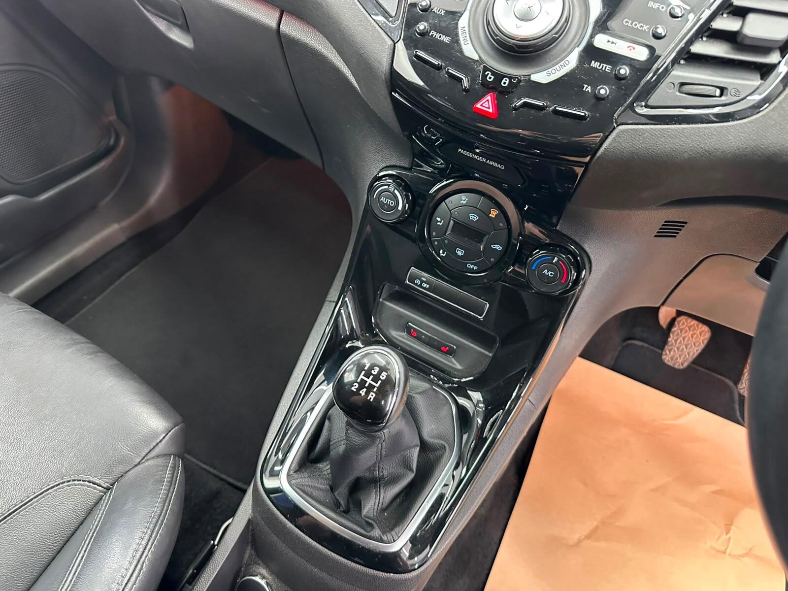 Ford Fiesta view 31