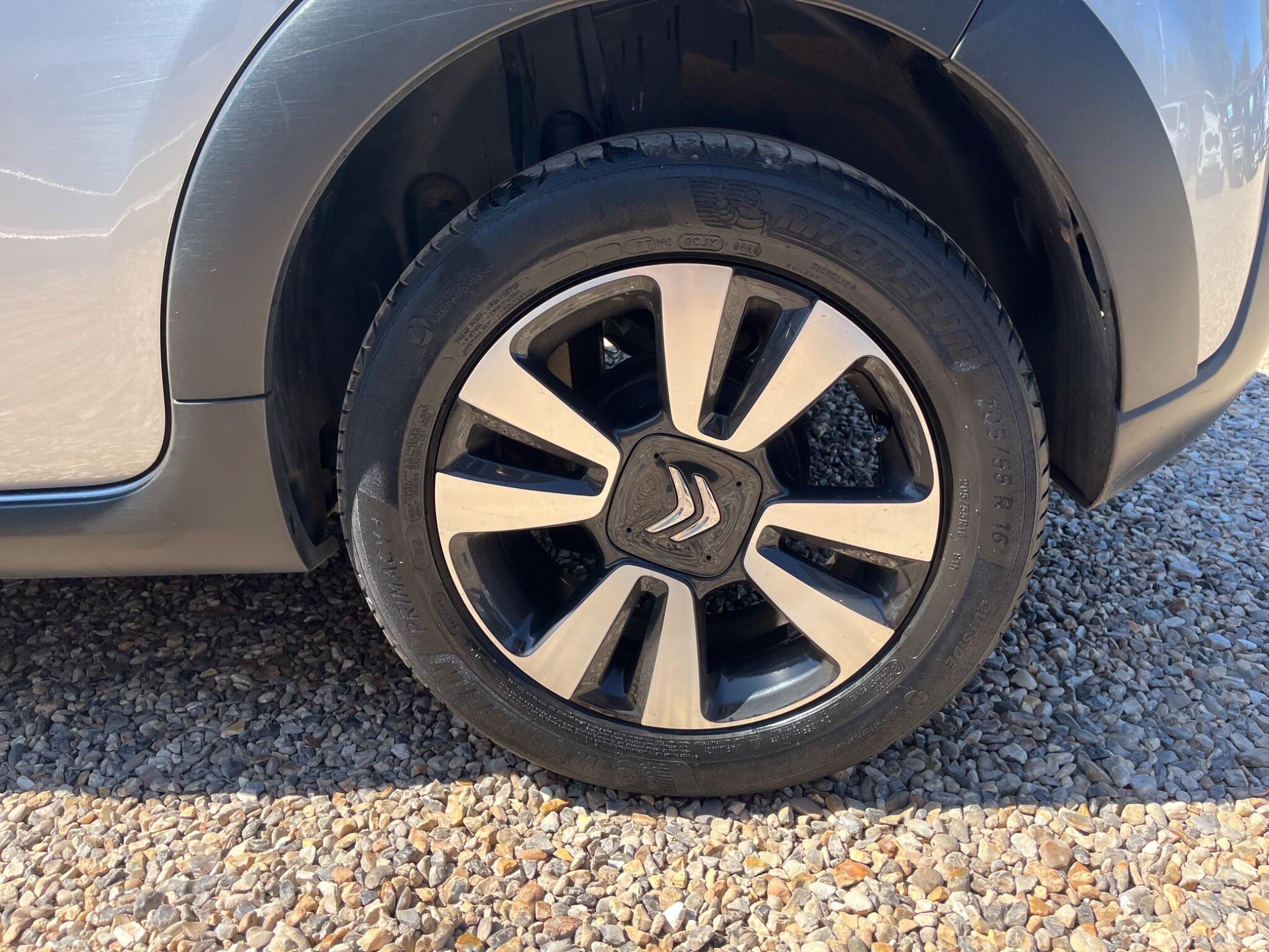 Citroen C3 view 8