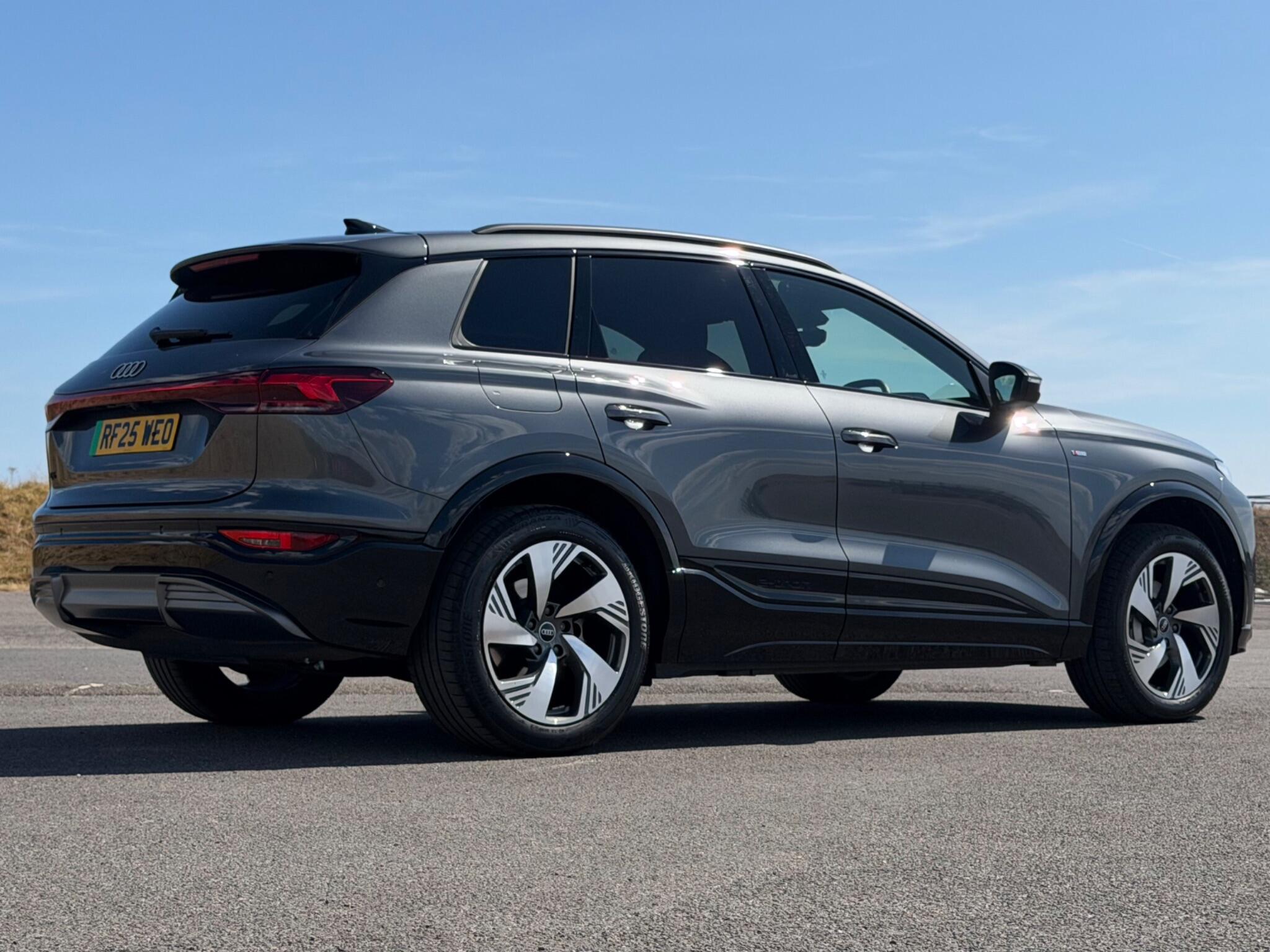 Audi E-Tron view 54