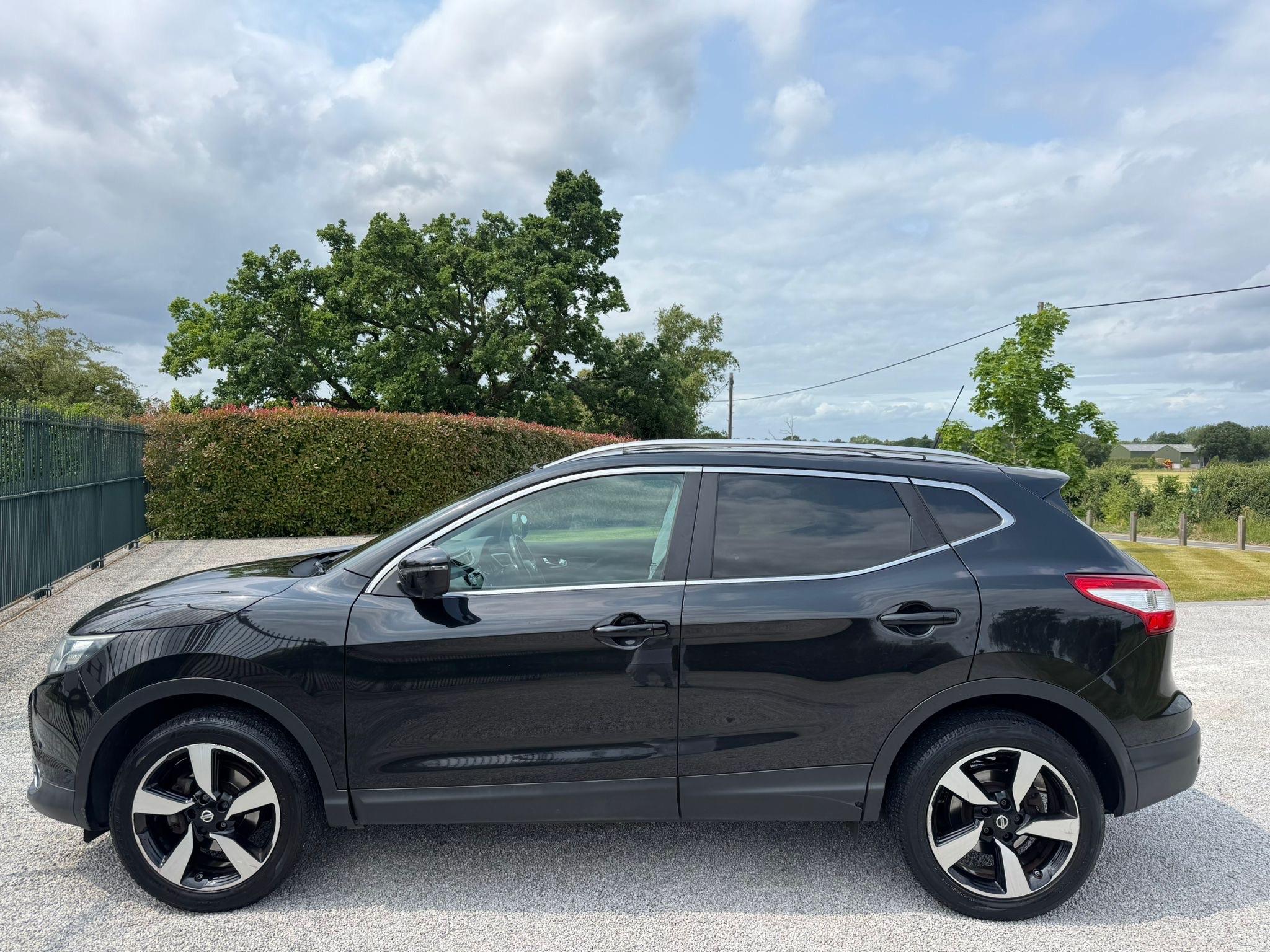 2015 Nissan Qashqai image 10