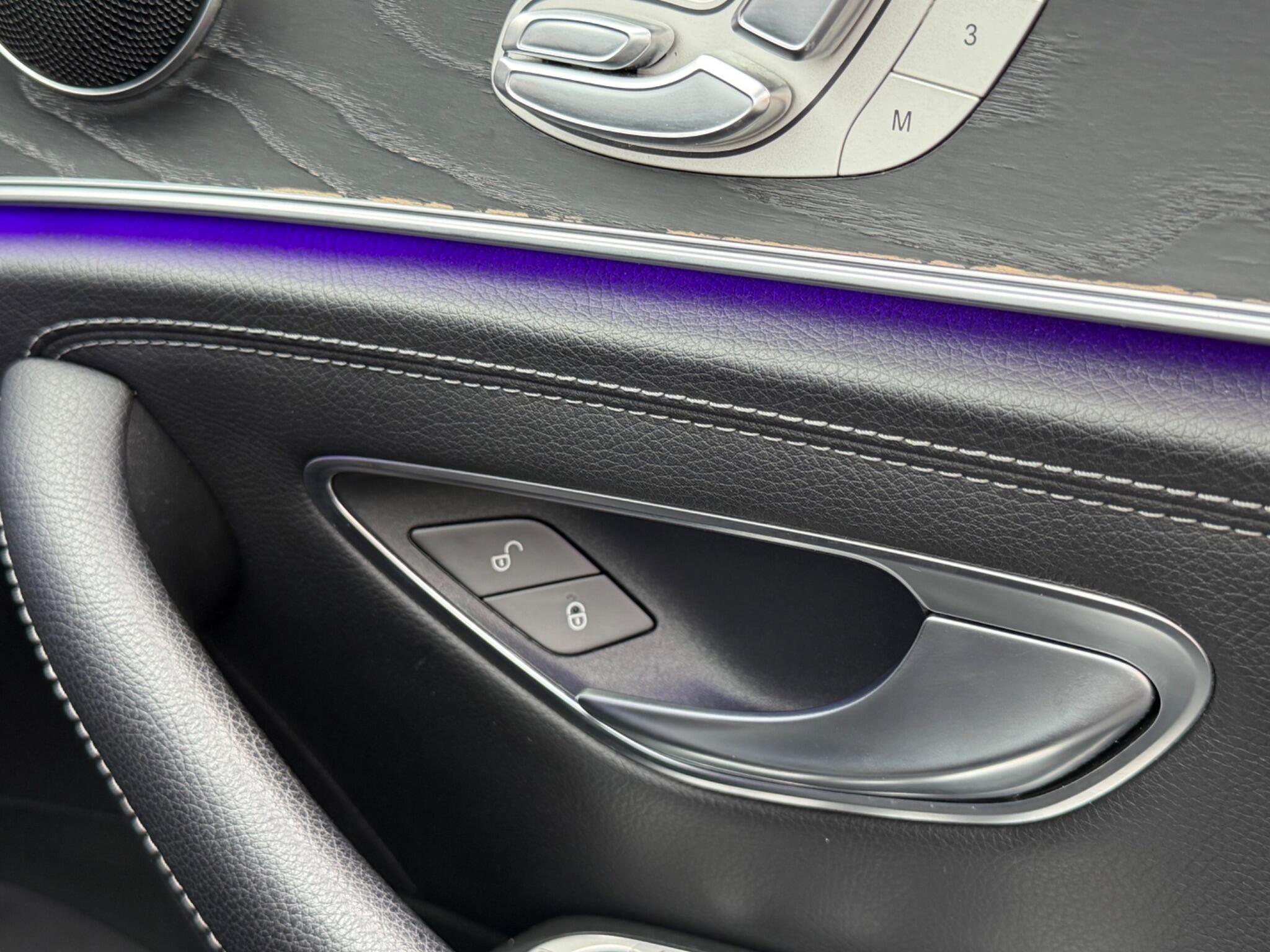 Mercedes-Benz E-Class view 49
