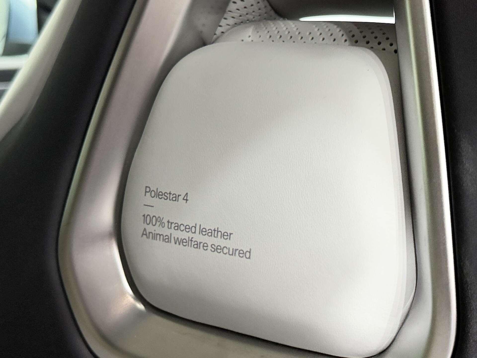 Polestar 4 view 40