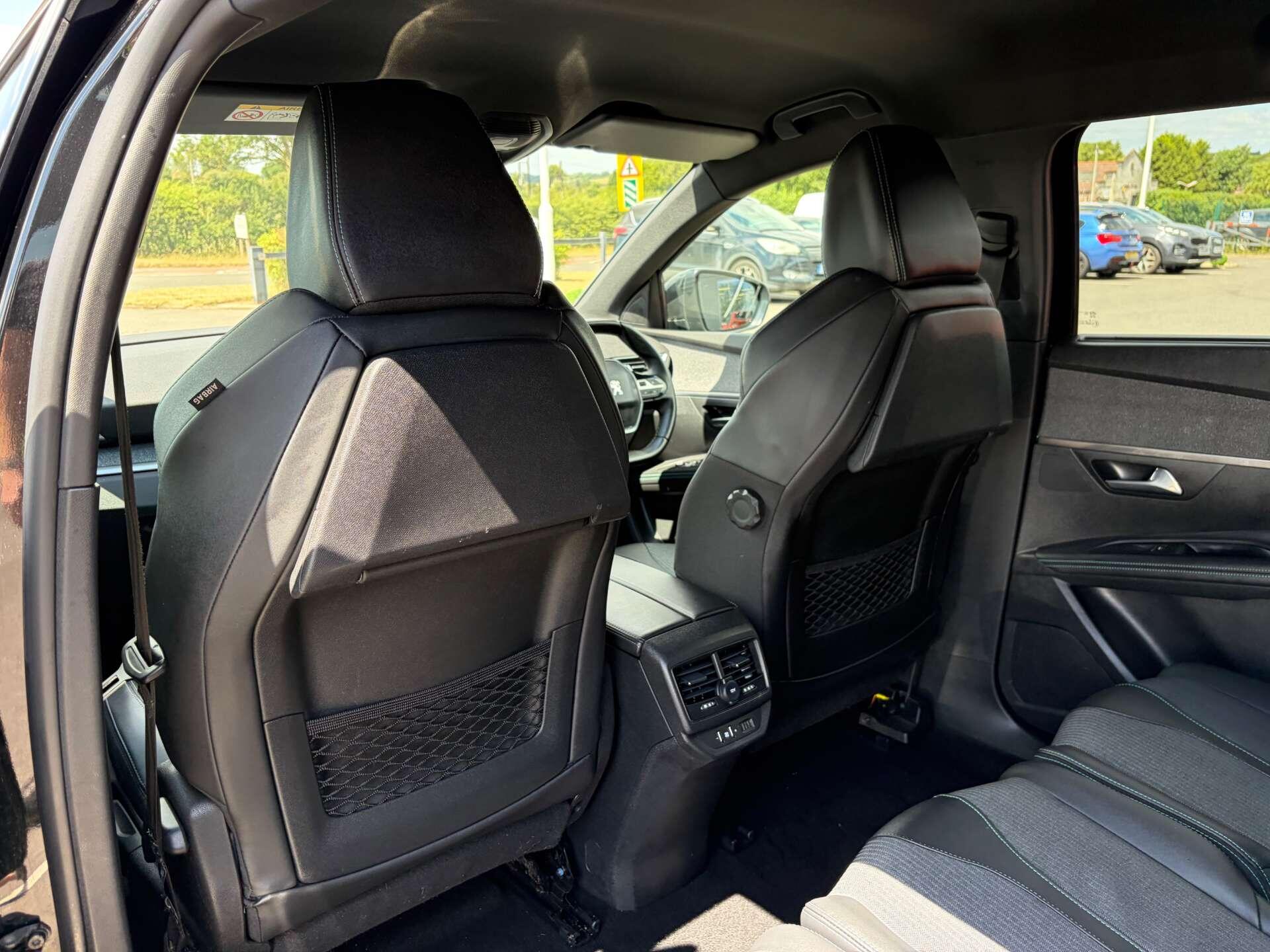 Peugeot 5008 view 22