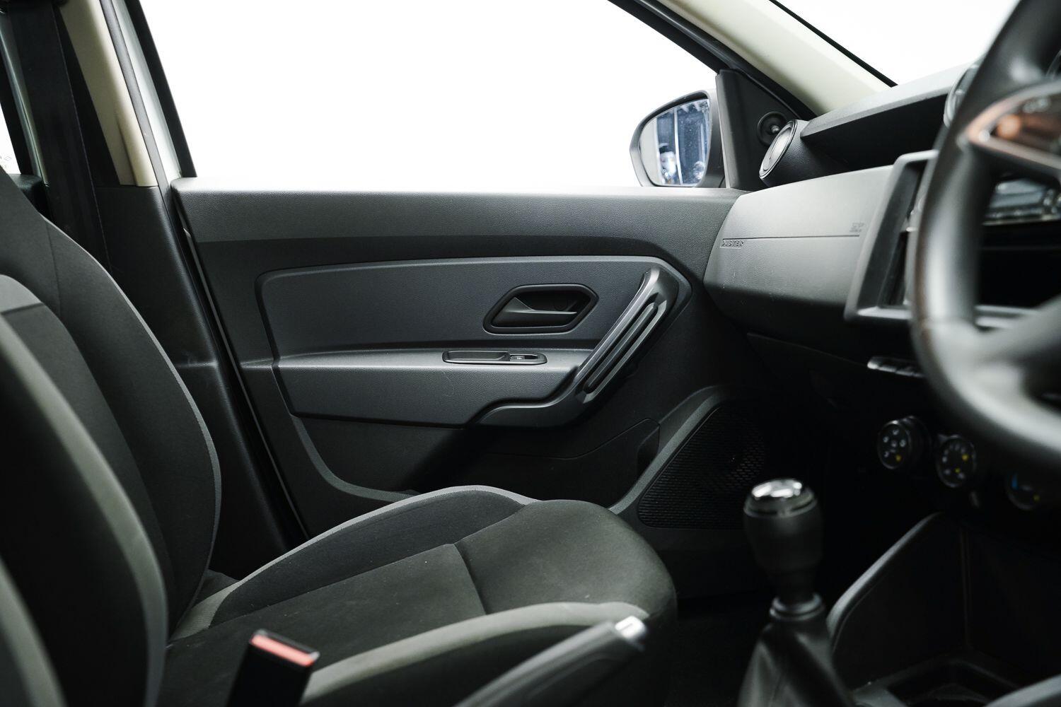 Dacia Duster view 14