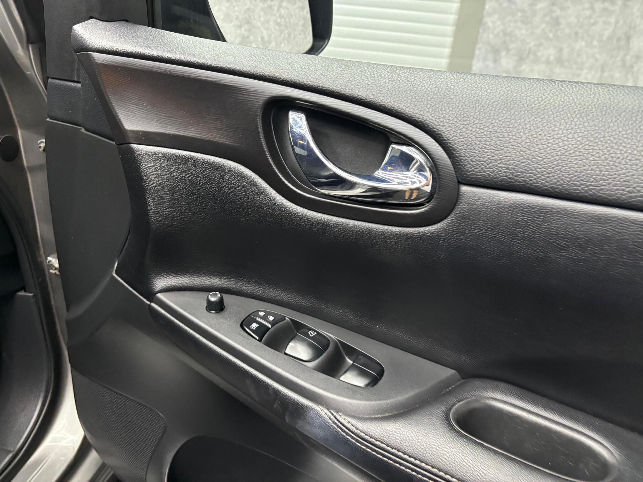 Nissan Pulsar view 20