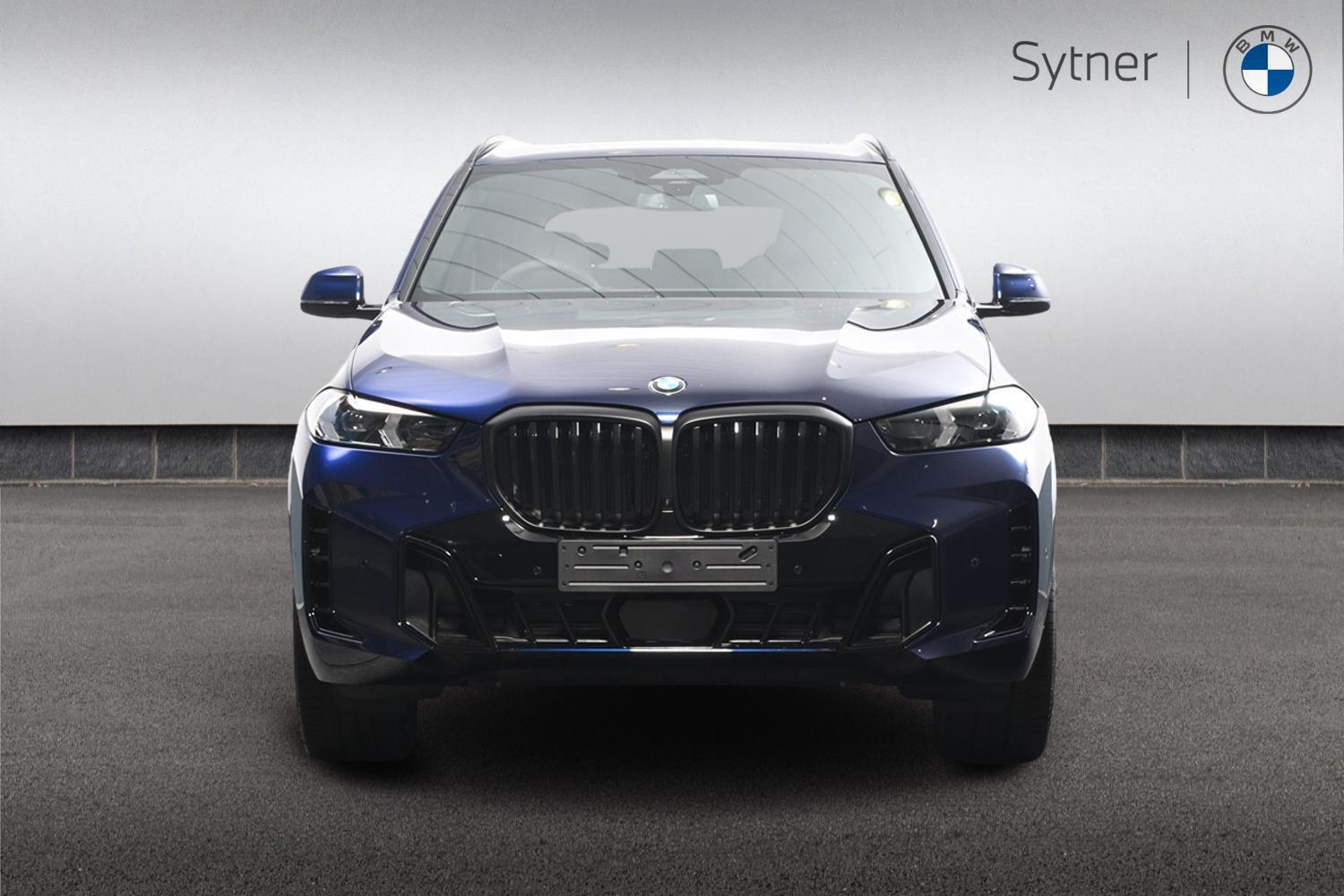 BMW X5 view 16