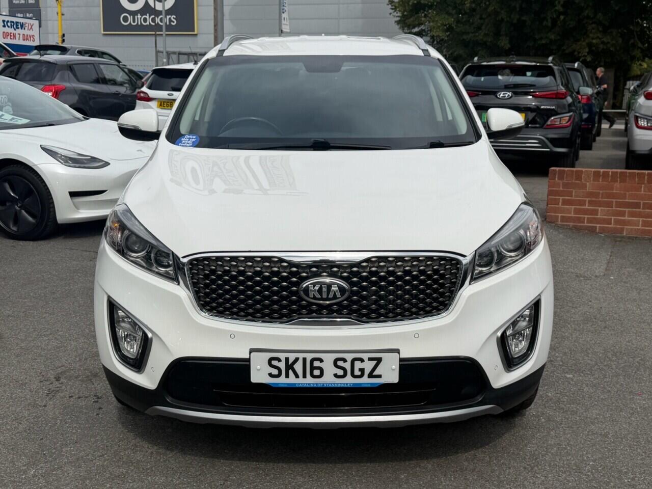 Kia Sorento view 2