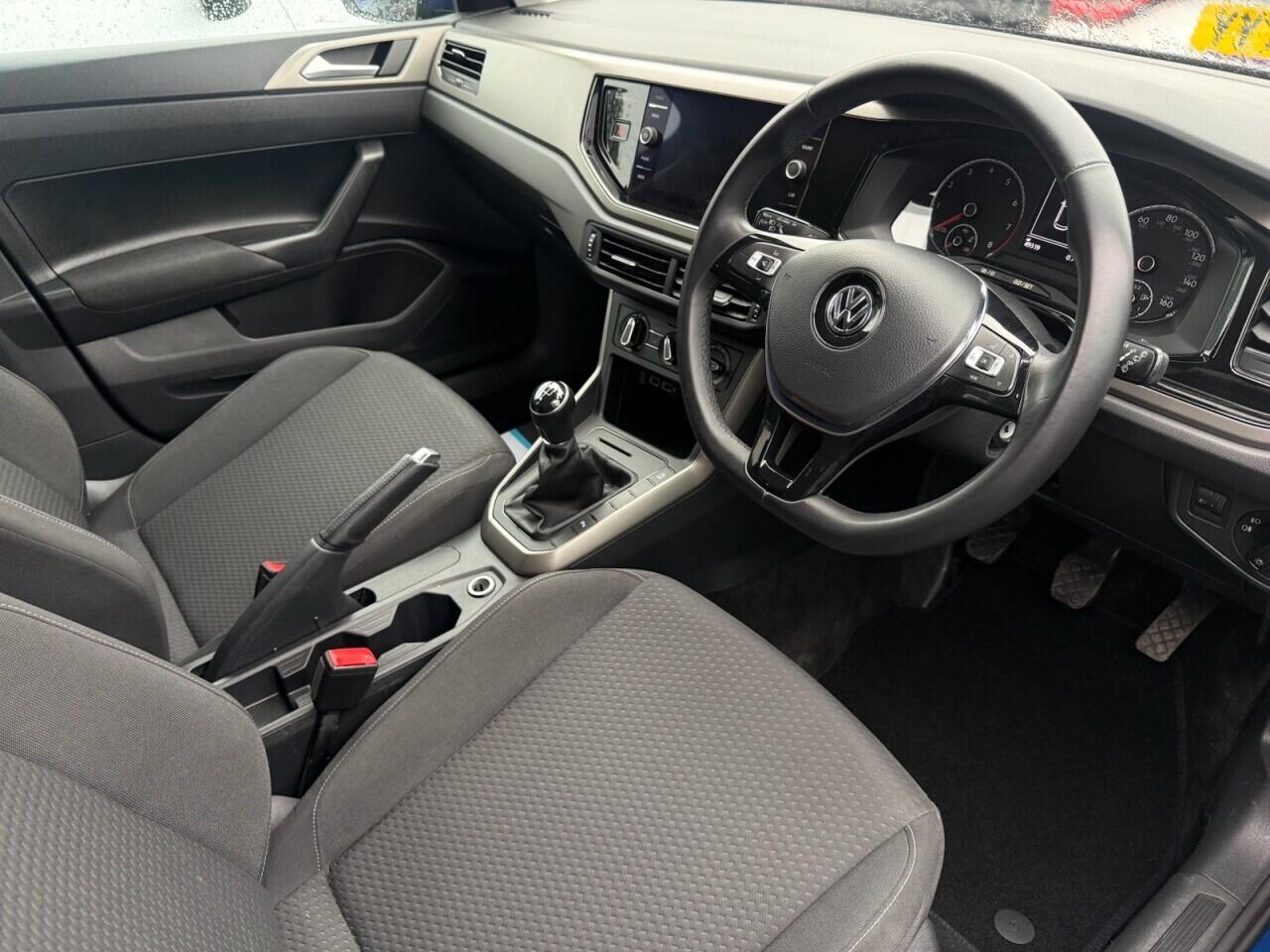 Volkswagen Polo view 11