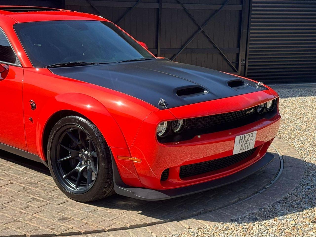 Dodge Challenger view 29