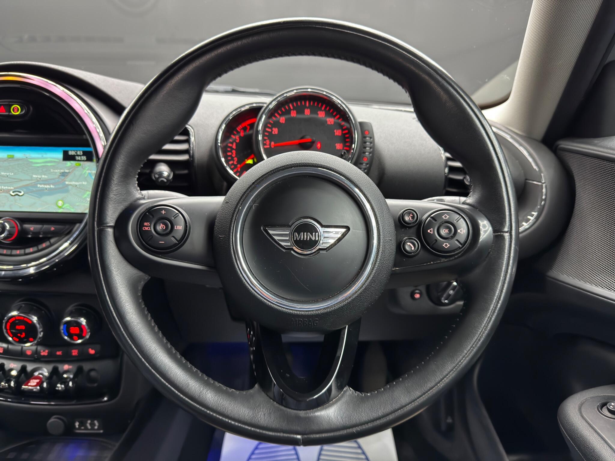 Mini Clubman view 19