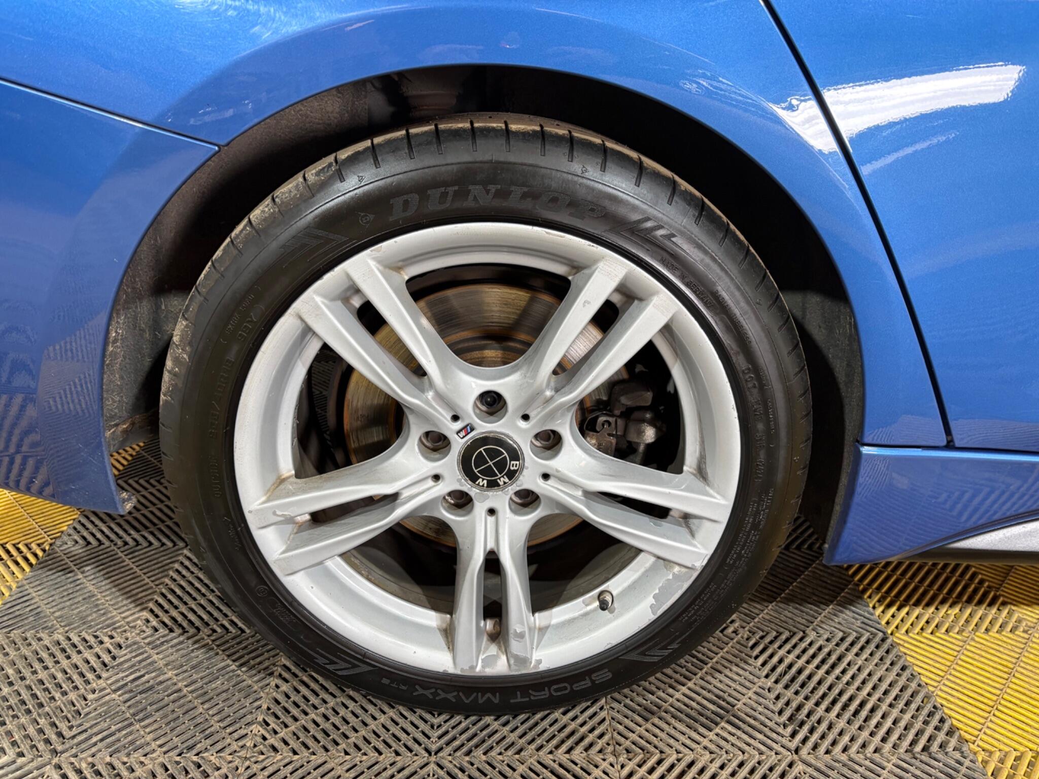 BMW 3 Series view 81