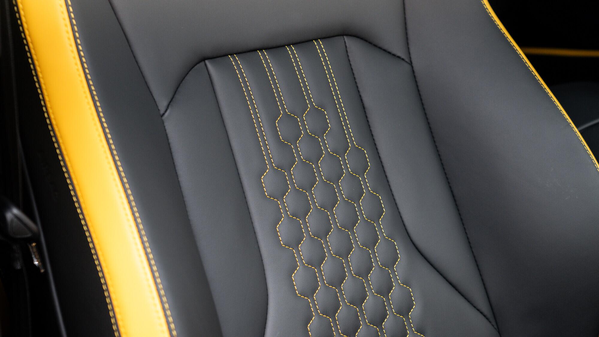 Lamborghini Urus view 39