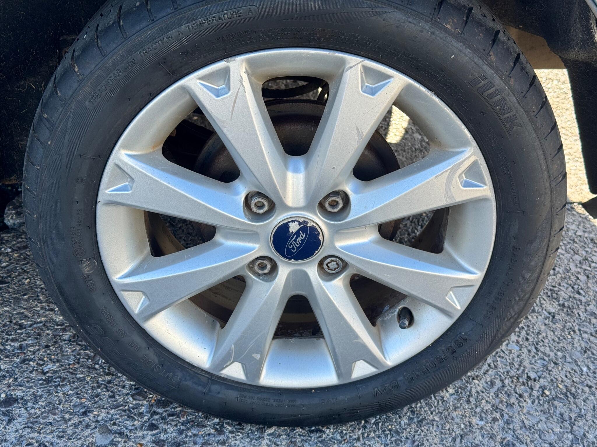 Ford Fiesta view 37