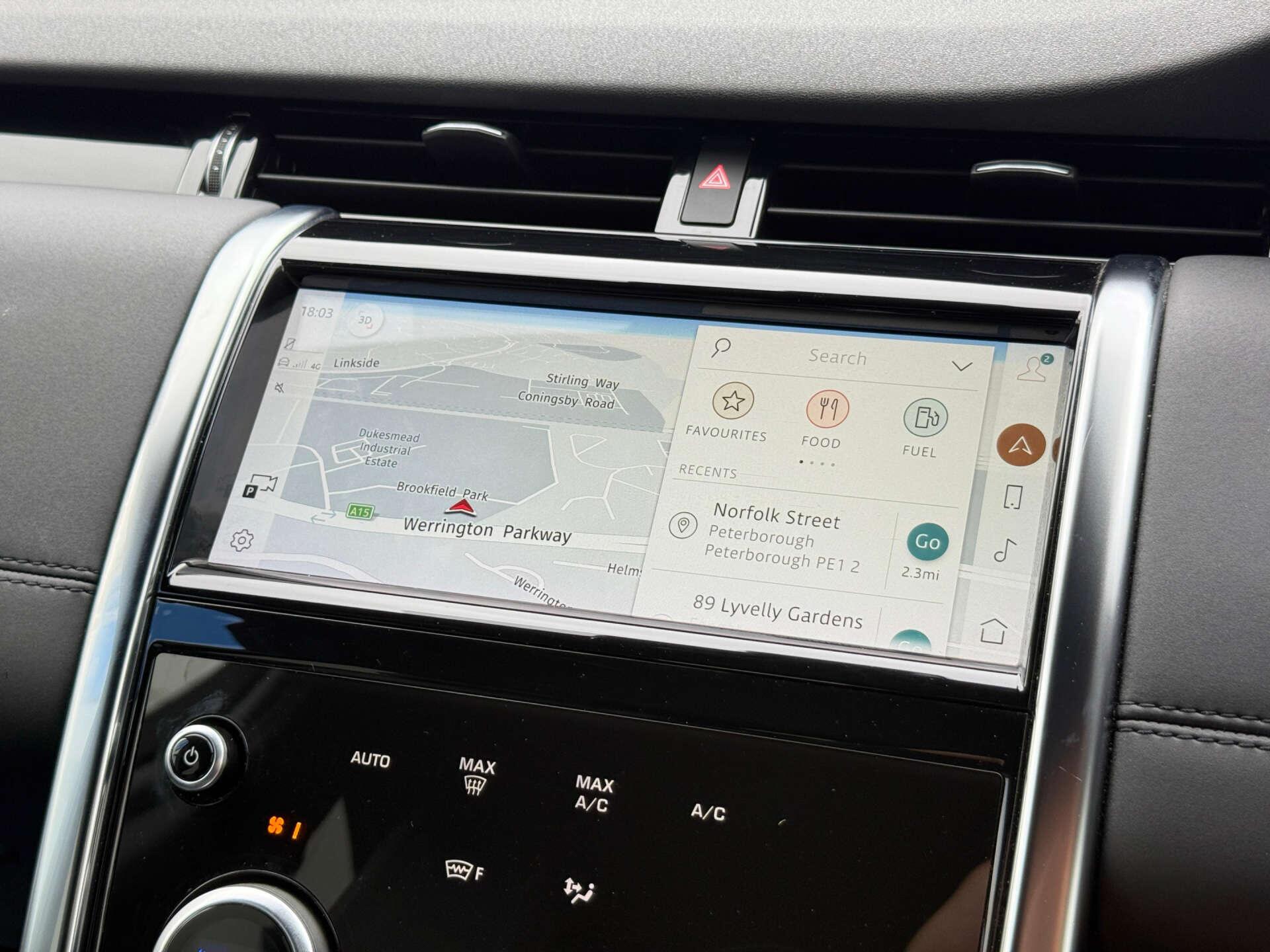 Land Rover Discovery Sport view 60