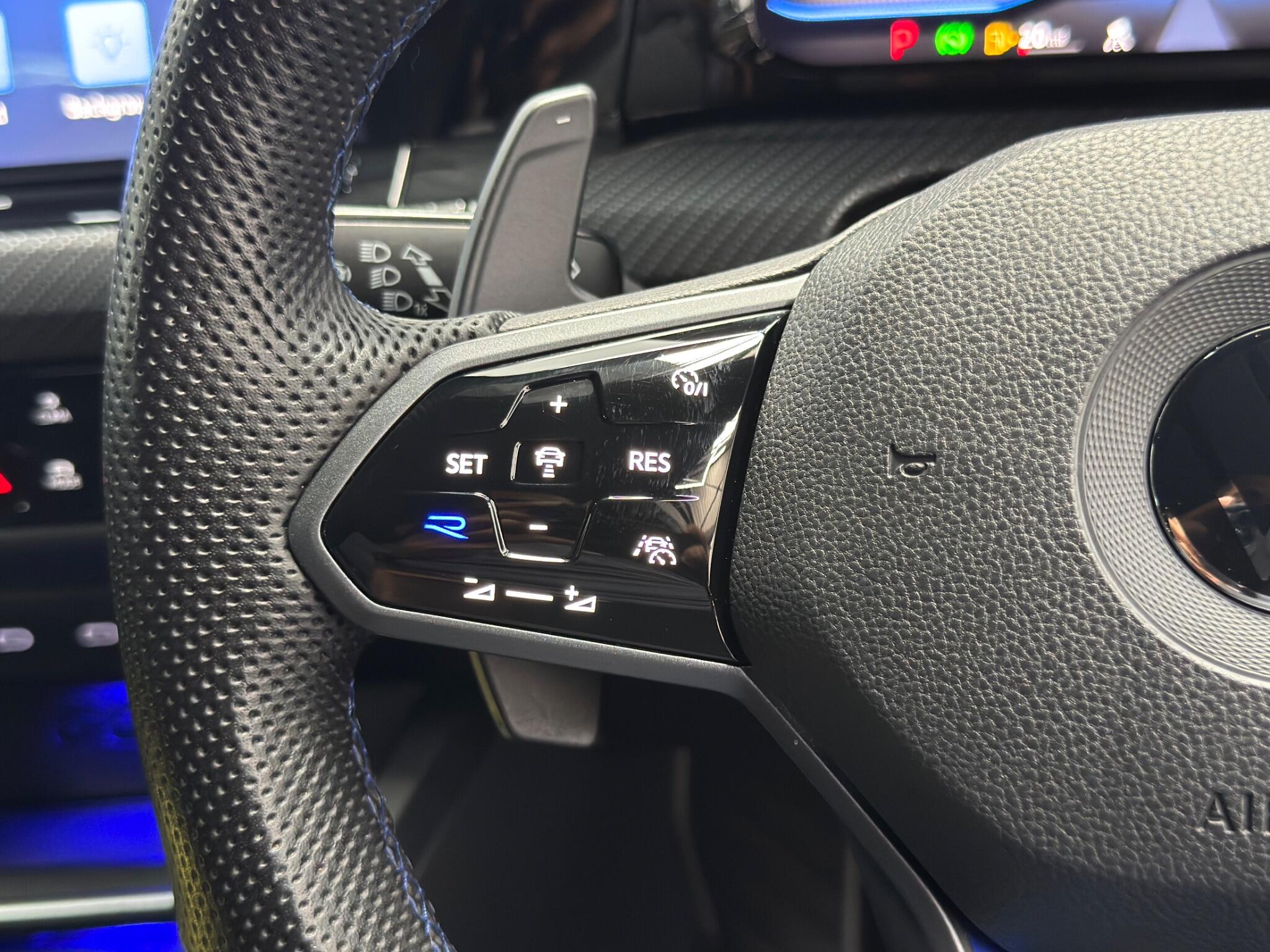 Volkswagen Golf view 36