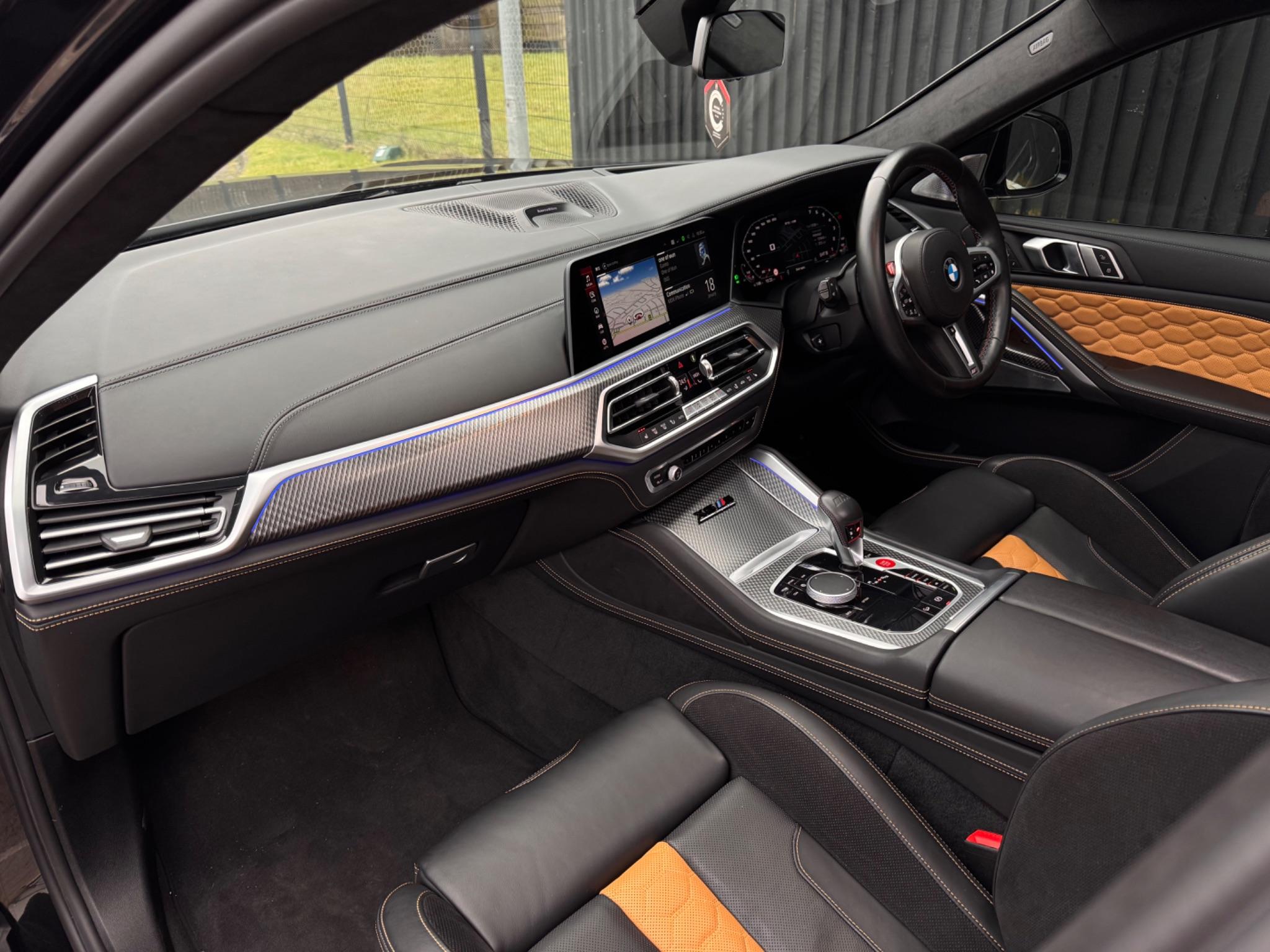 BMW X6 M view 11