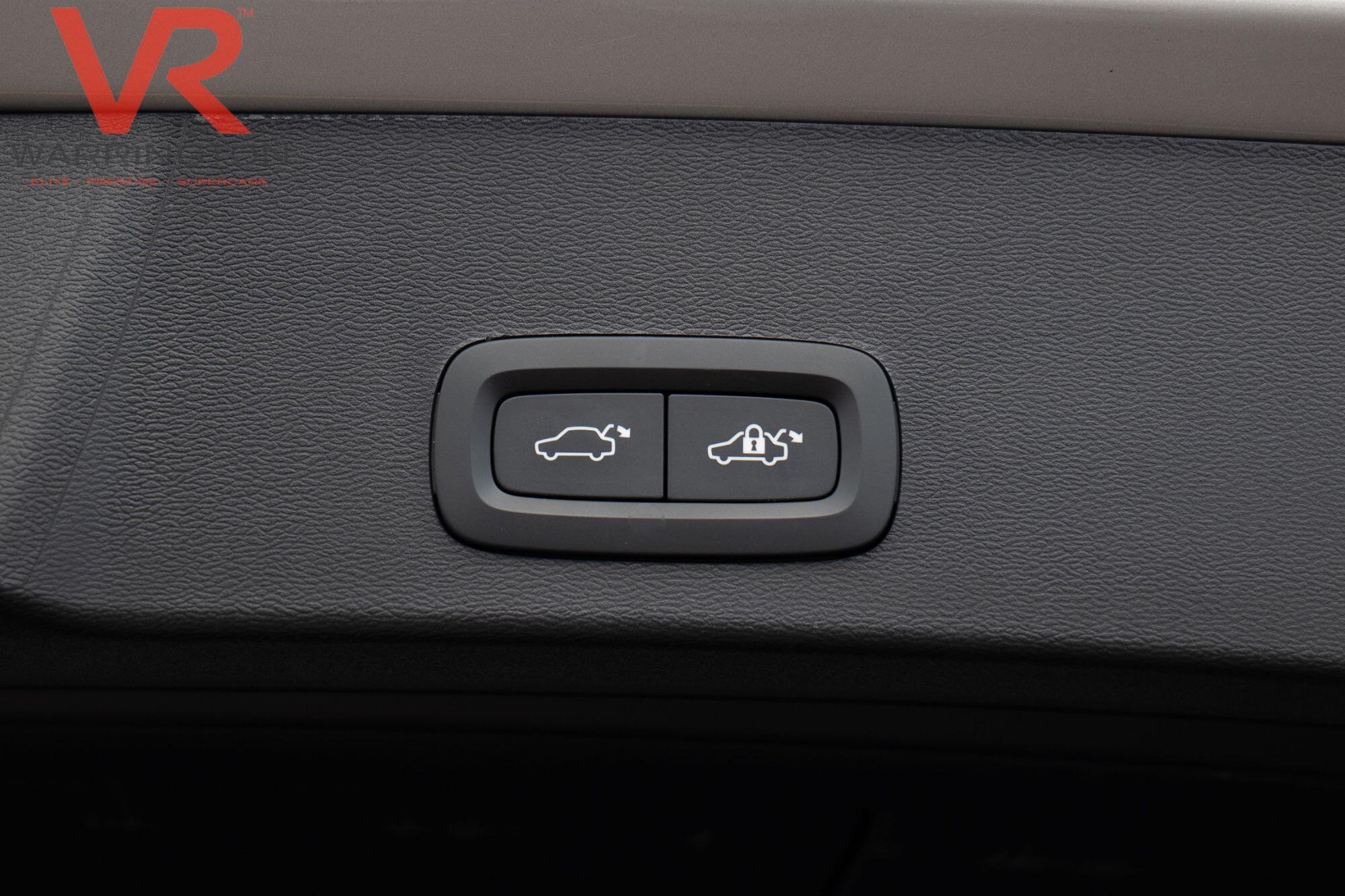 Volvo XC40 view 19
