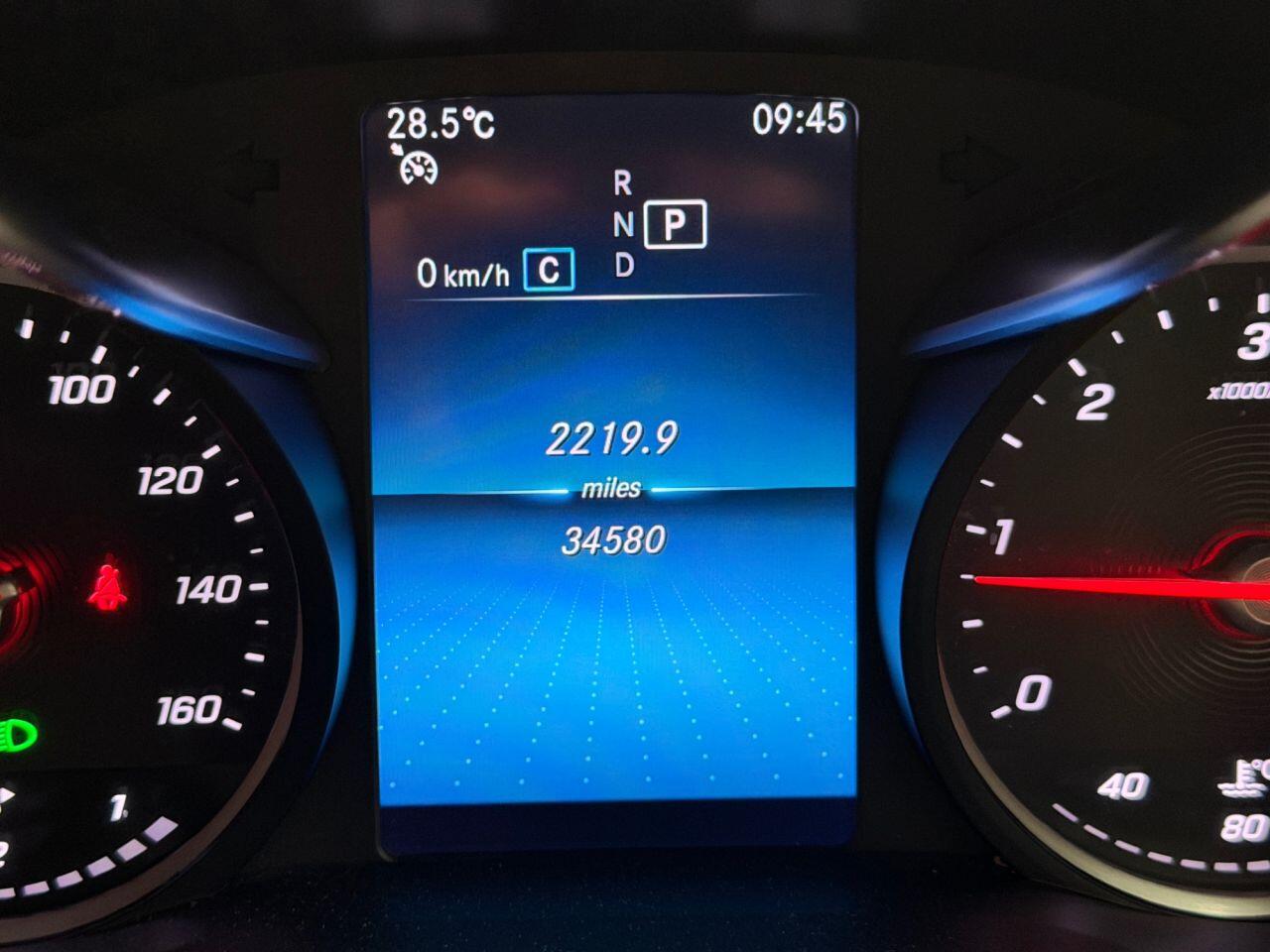 Mercedes-Benz GLC view 37