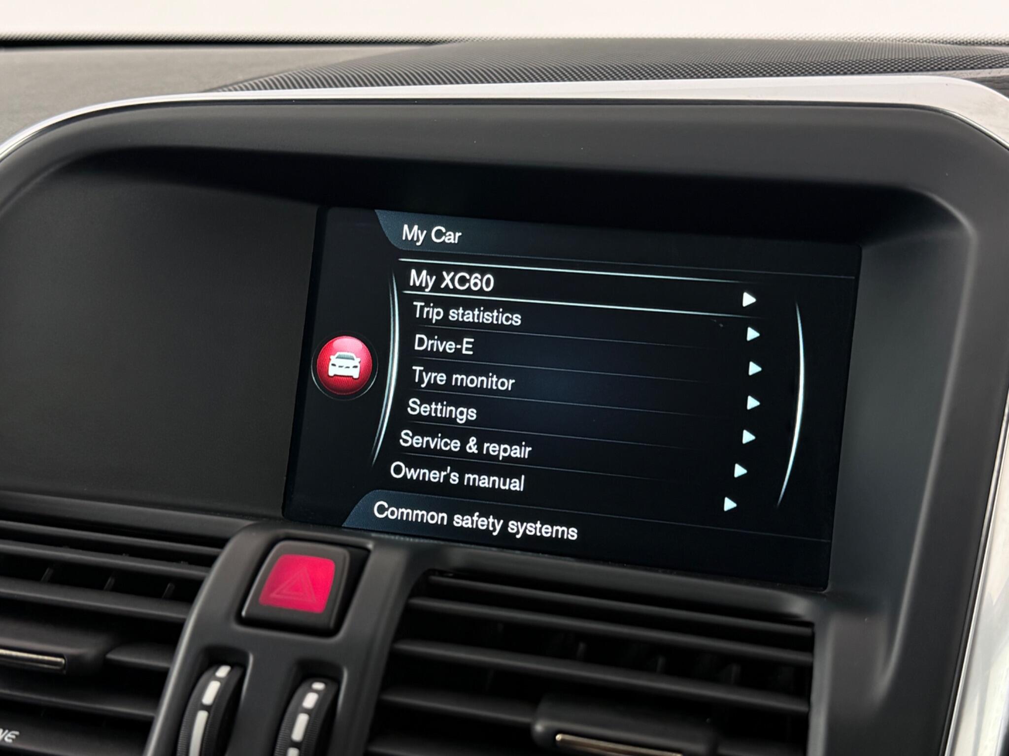 Volvo XC60 view 20