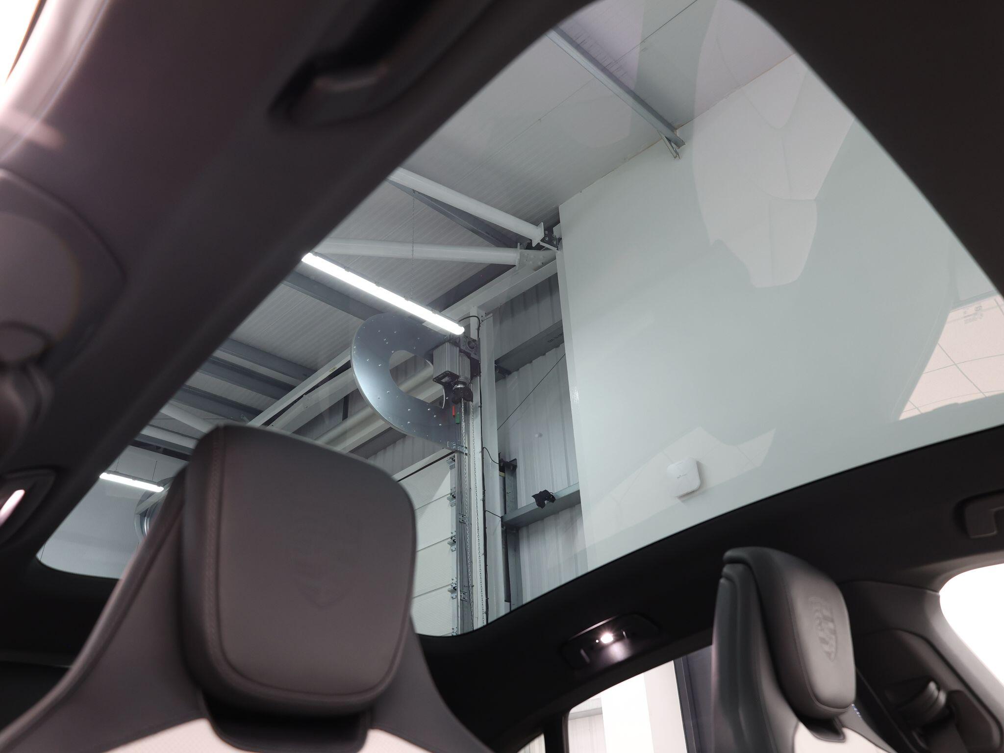 Porsche Taycan view 34