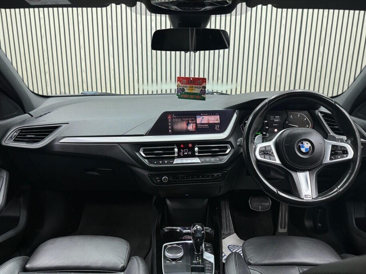 BMW 1 Series view 8