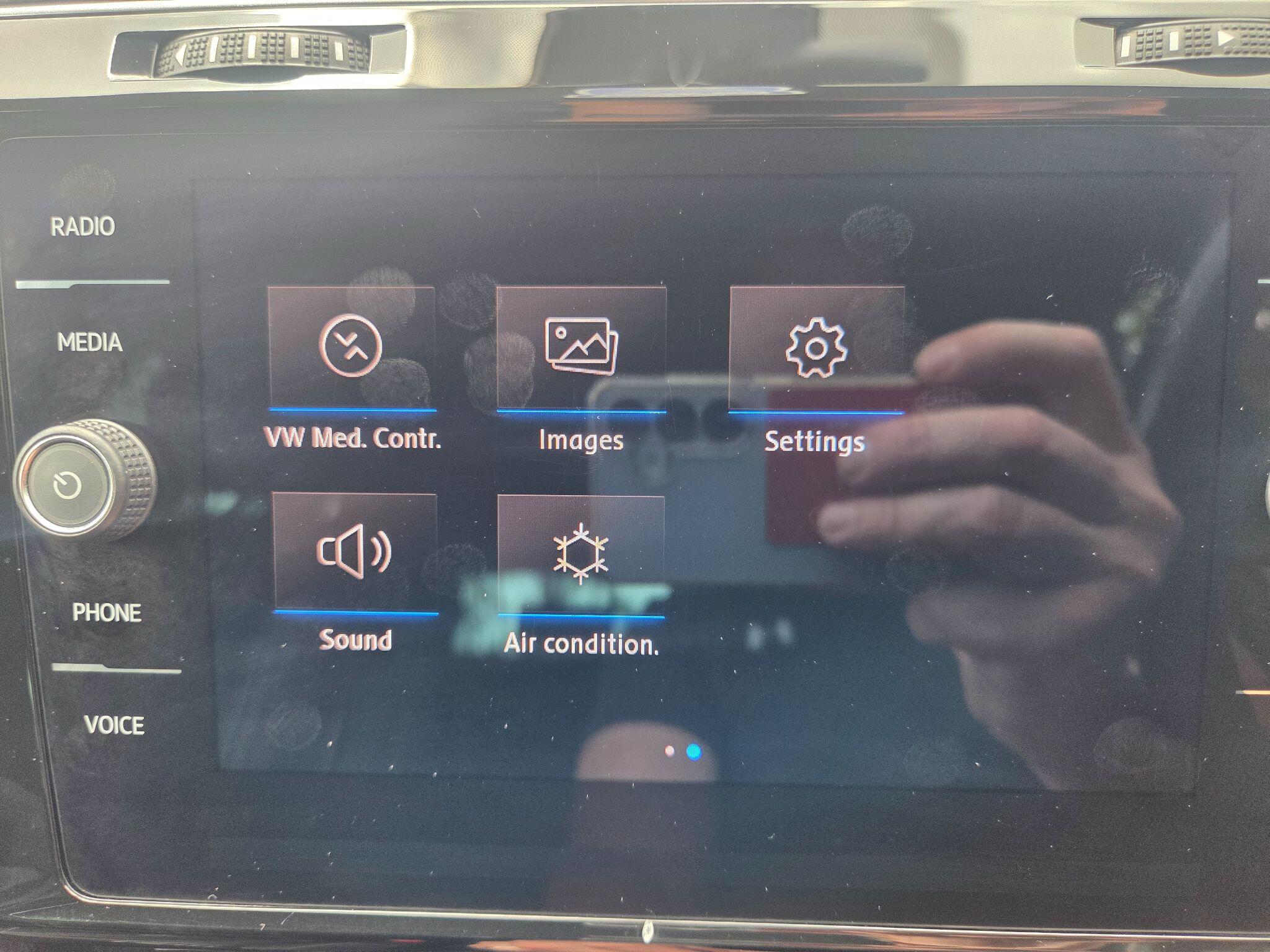 Volkswagen Golf view 24