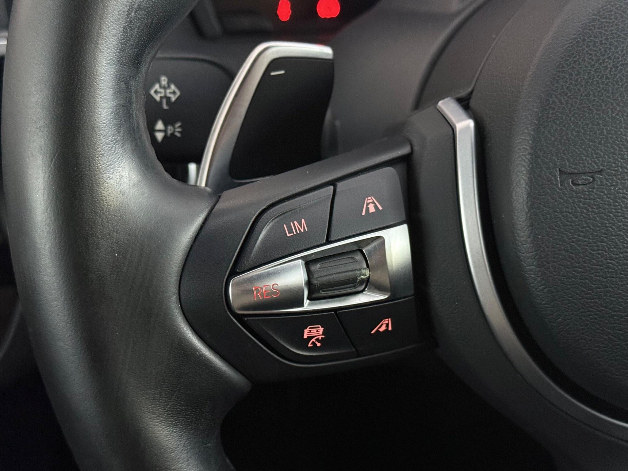BMW 2 Series view 10