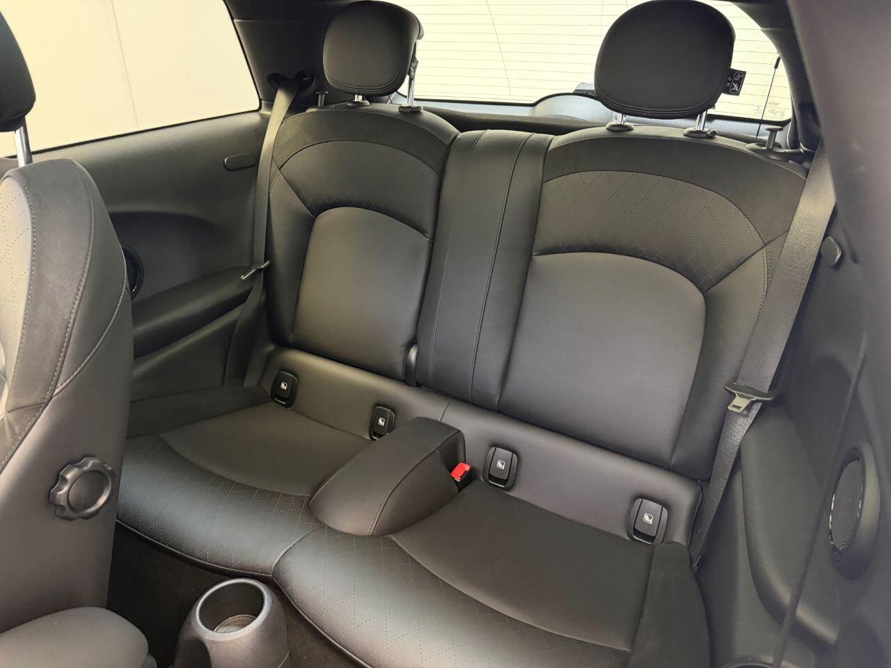 Mini Cooper view 48