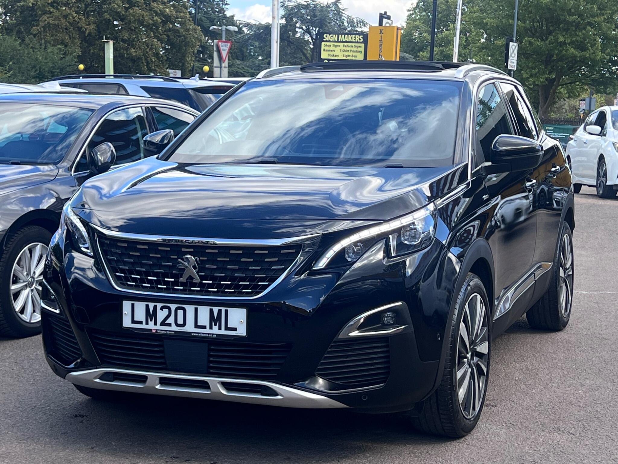 Peugeot 3008 view 6