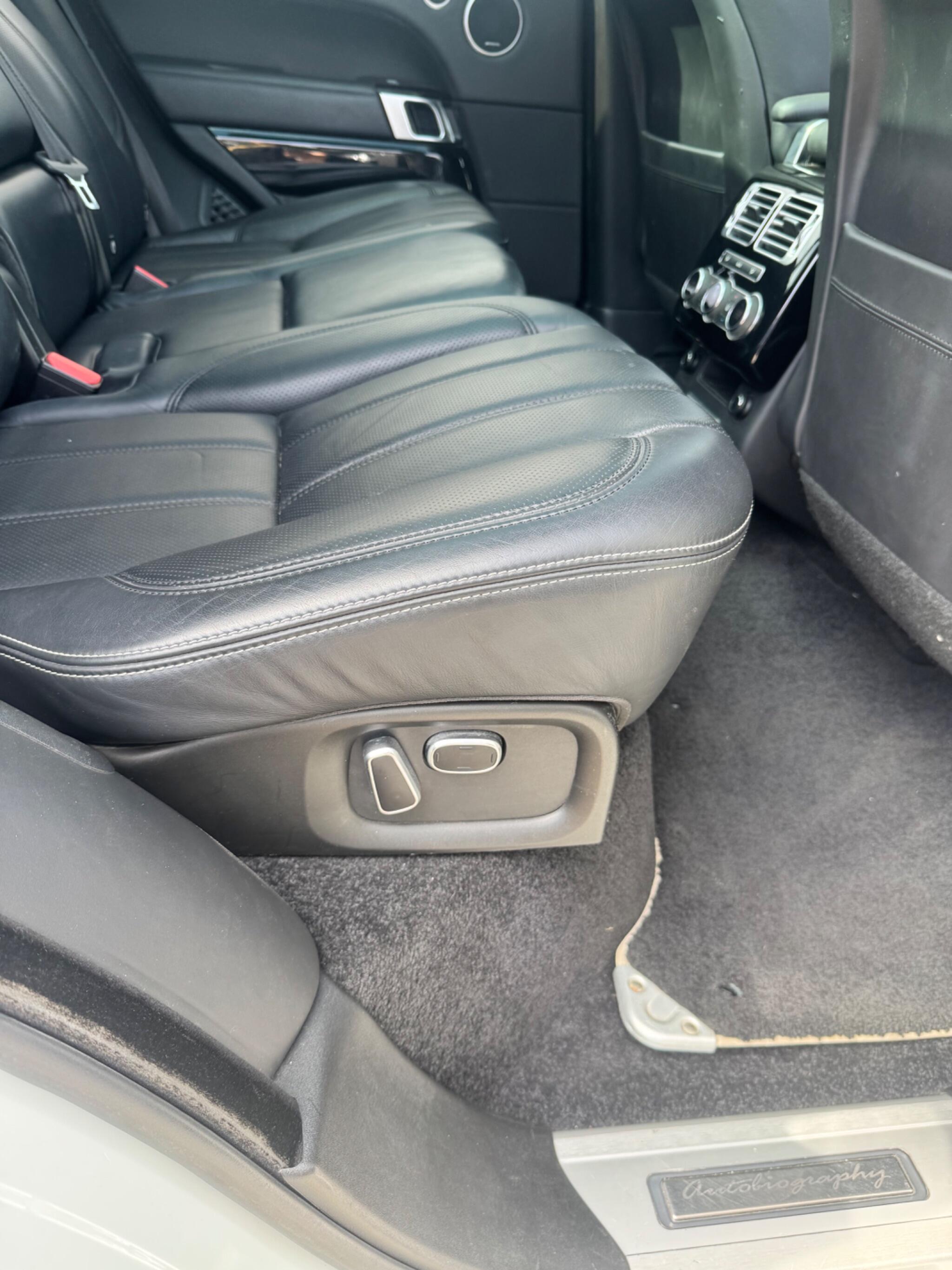 Land Rover Range Rover view 27