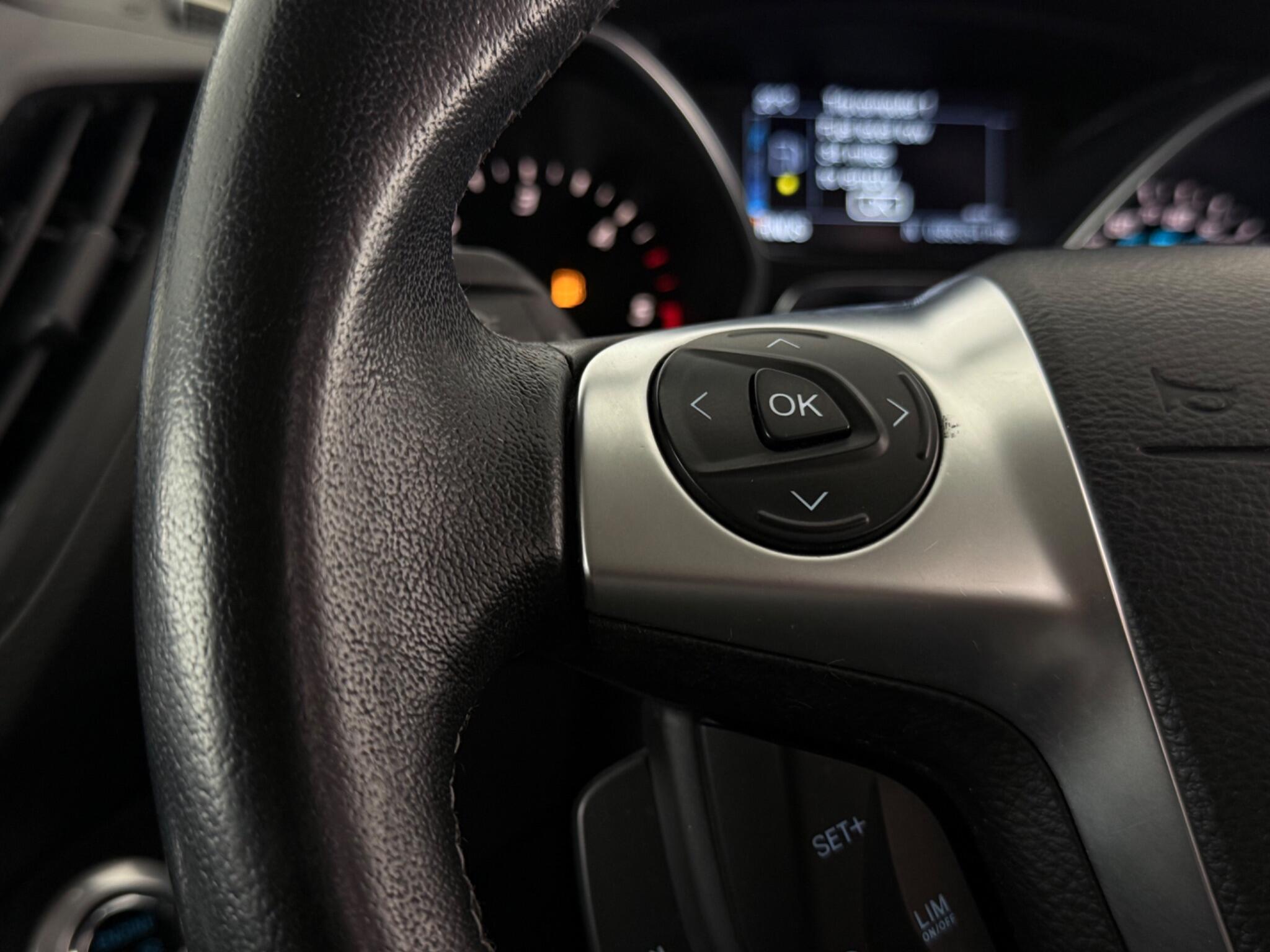 Ford Kuga view 12