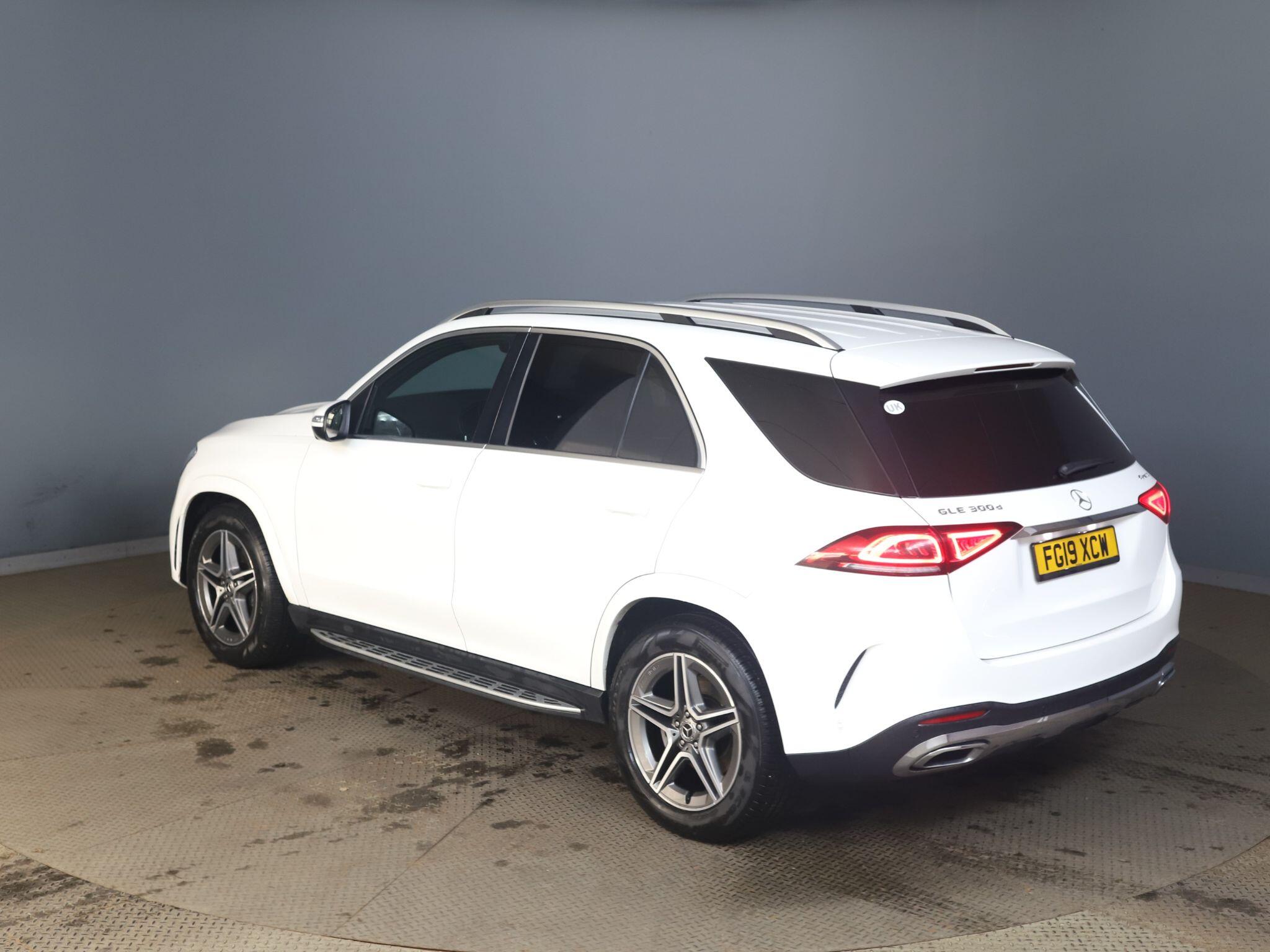 Mercedes-Benz GLE view 4
