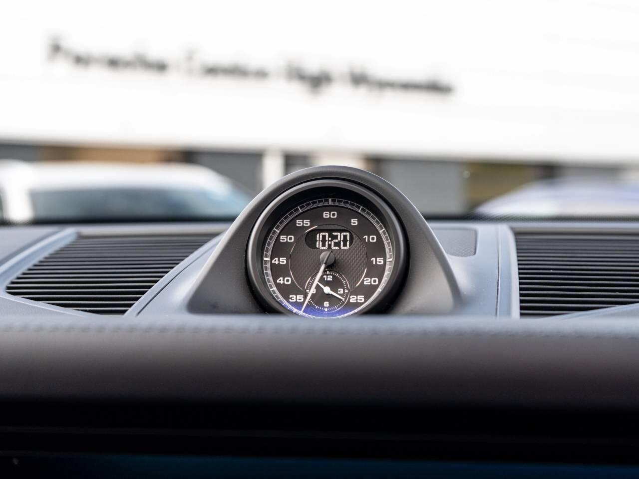 Porsche Macan view 47