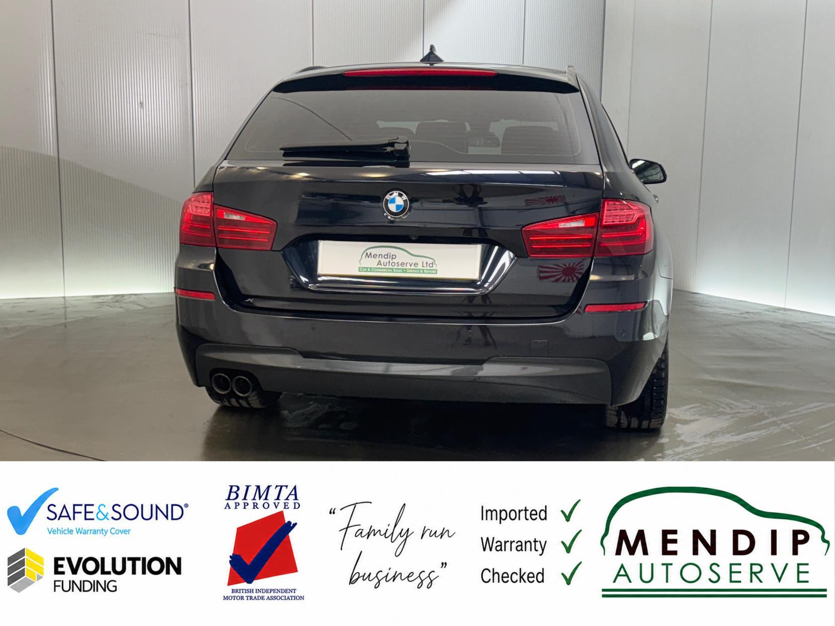 BMW 5 Series view 19