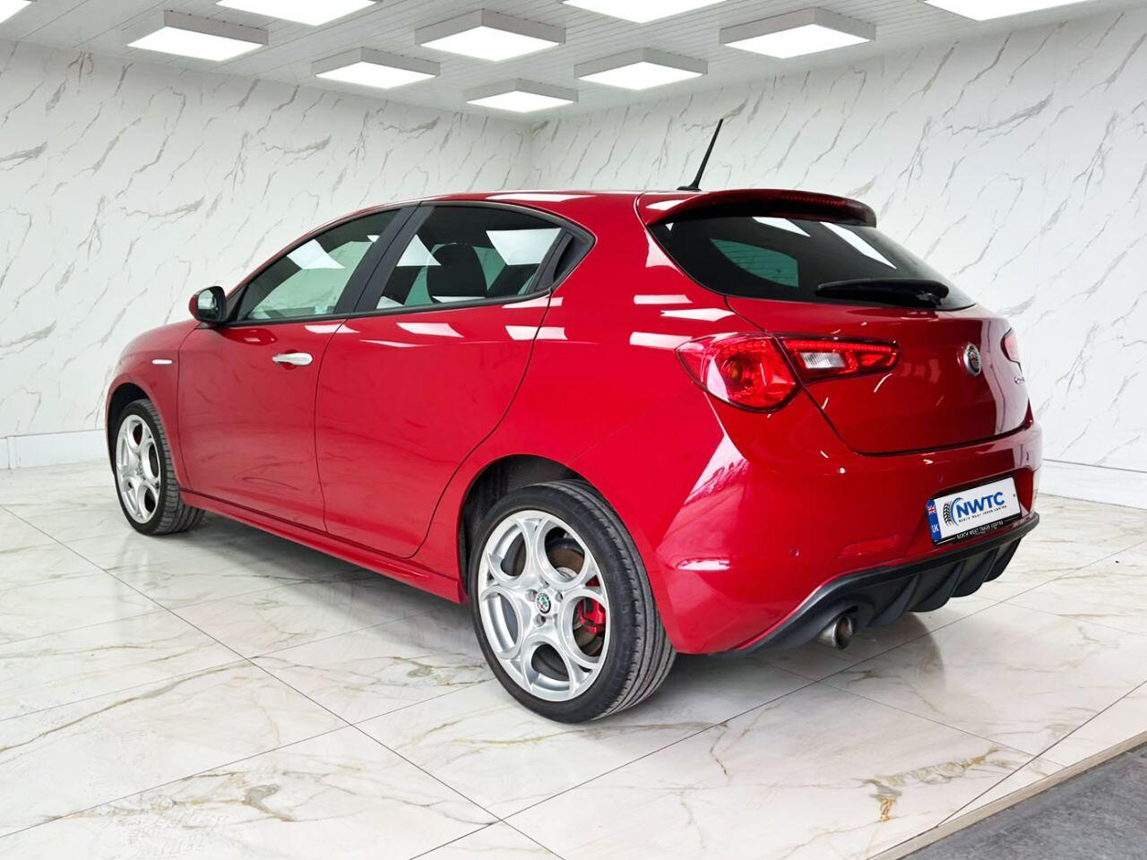 Alfa Romeo Giulietta view 8