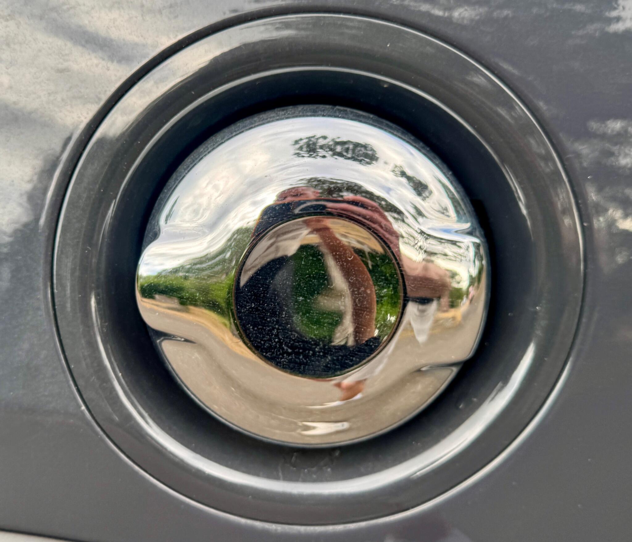 Mini Convertible view 74