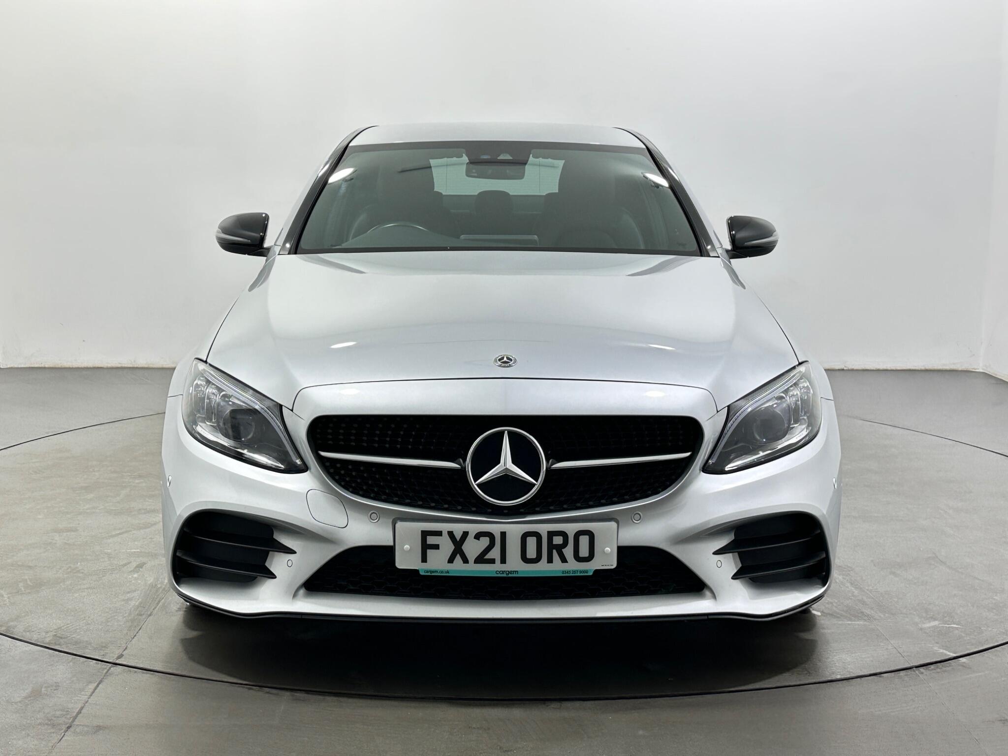 Mercedes-Benz C-Class view 3