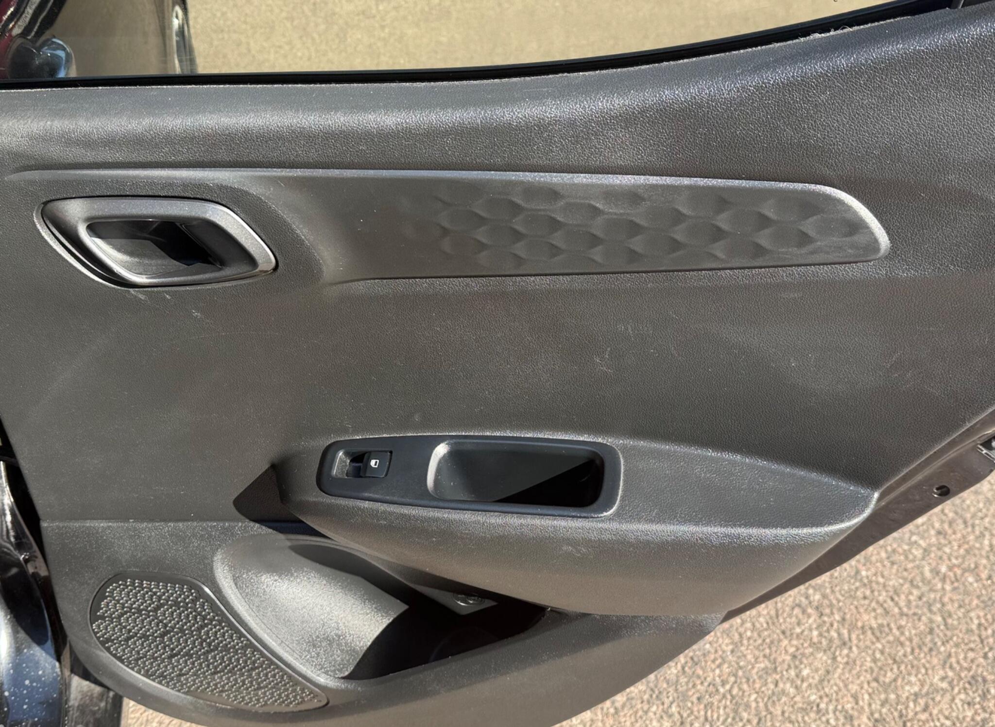 Hyundai I10 view 16