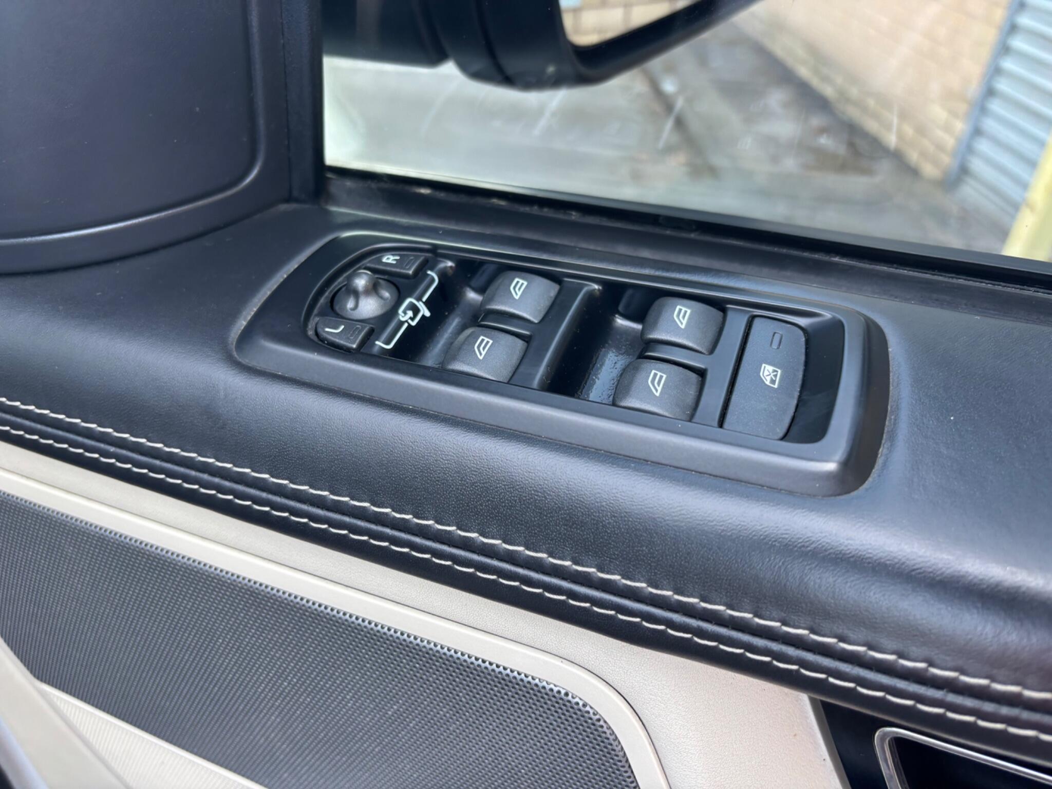 Land Rover Range Rover Sport view 19