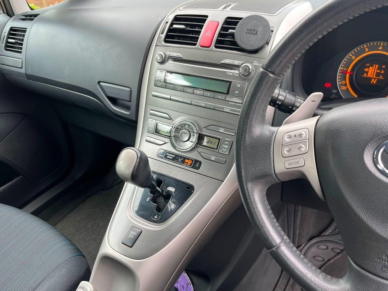 Toyota Auris view 8