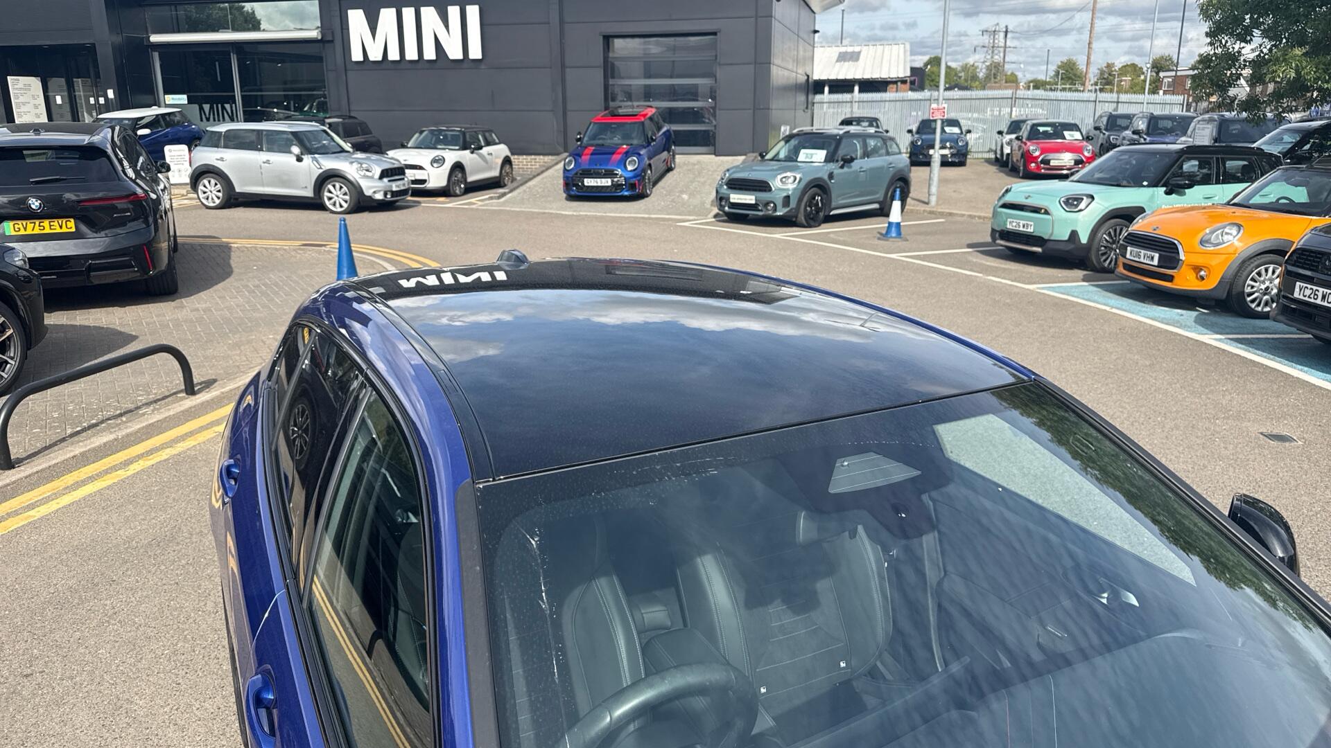BMW 1 Series view 21