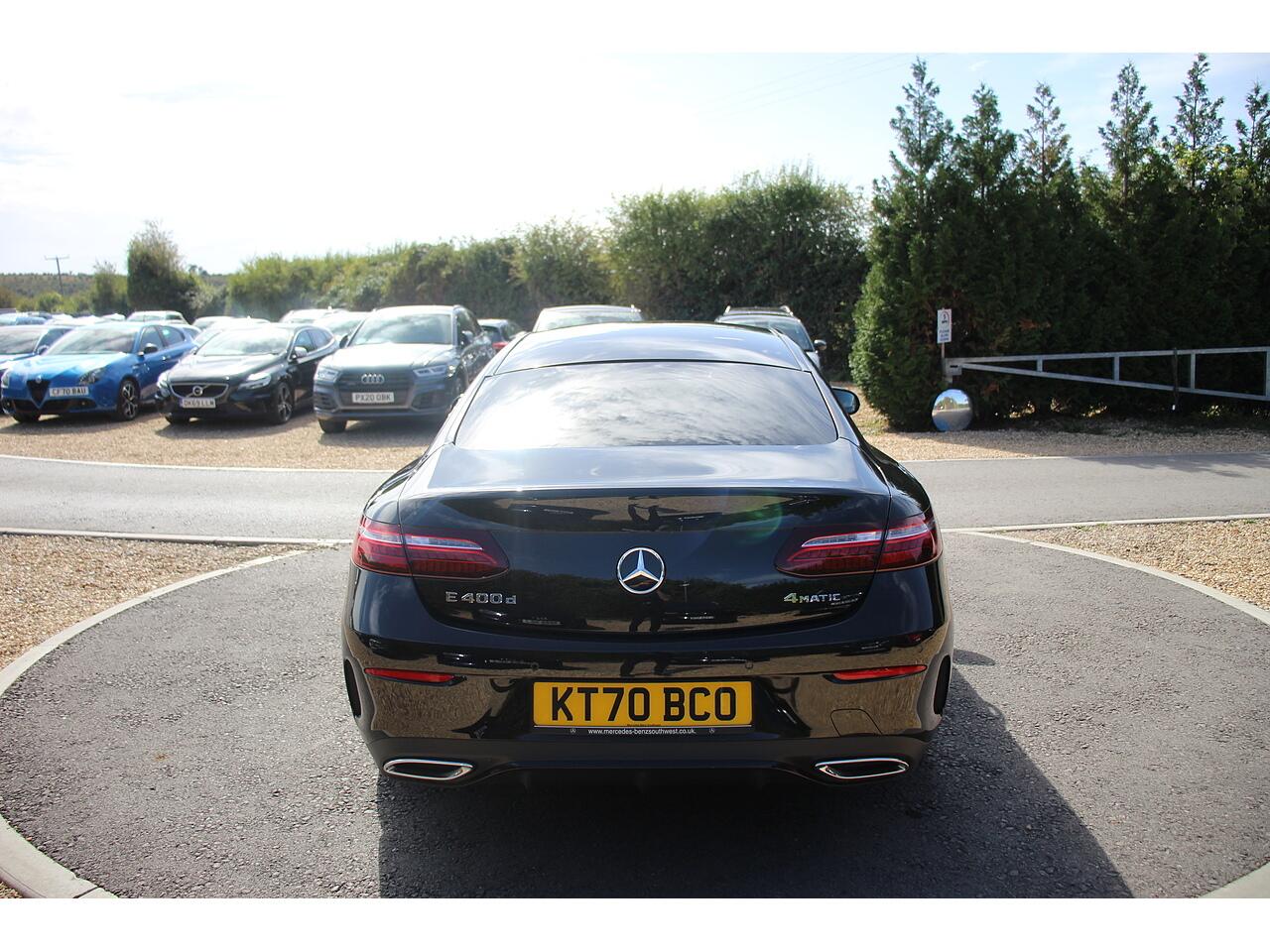 Mercedes-Benz E Class view 10