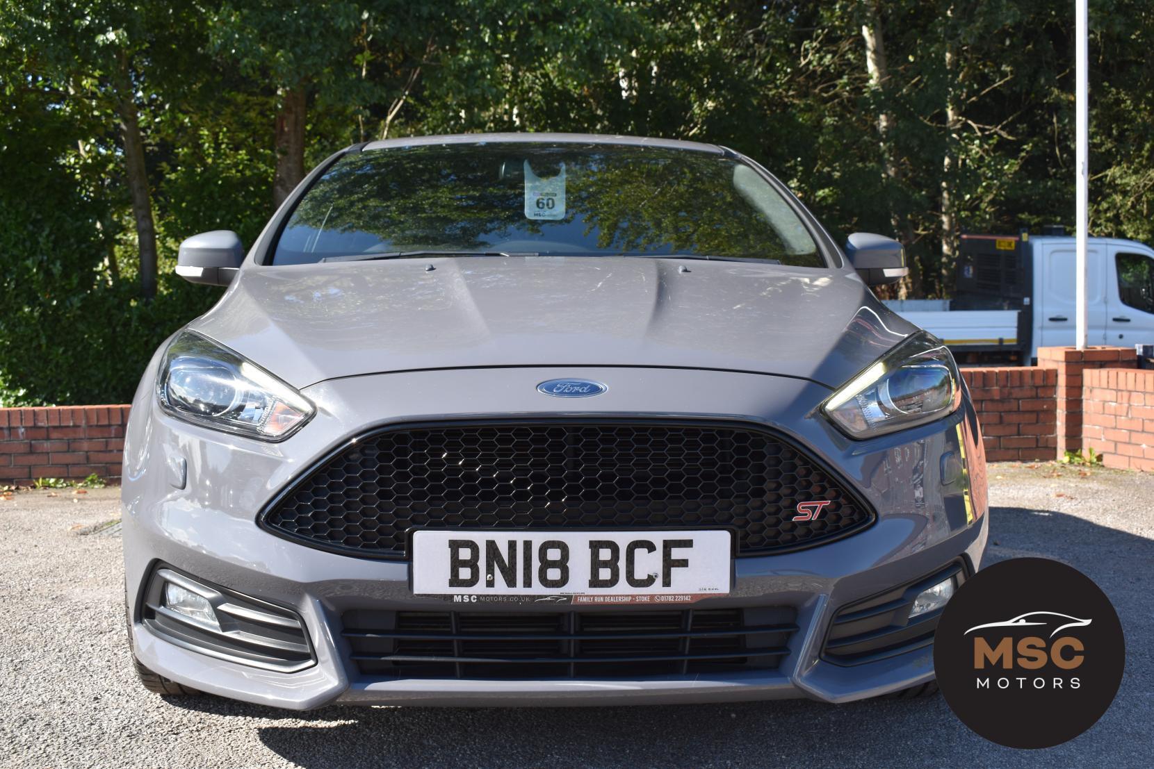 Ford Focus view 4