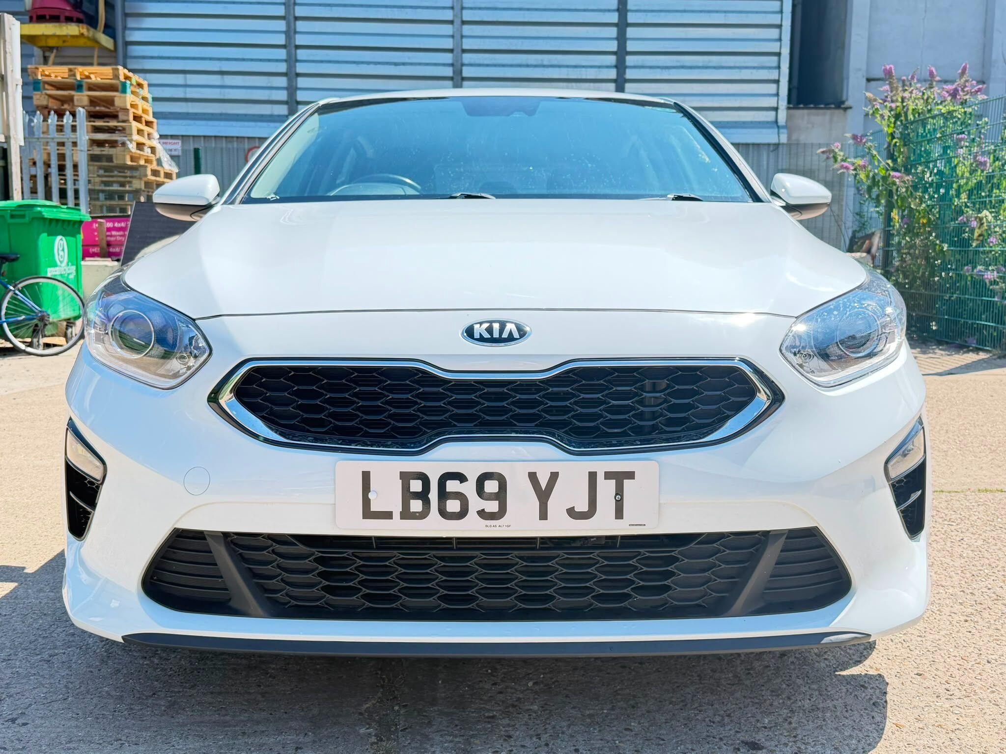 Kia Ceed view 2