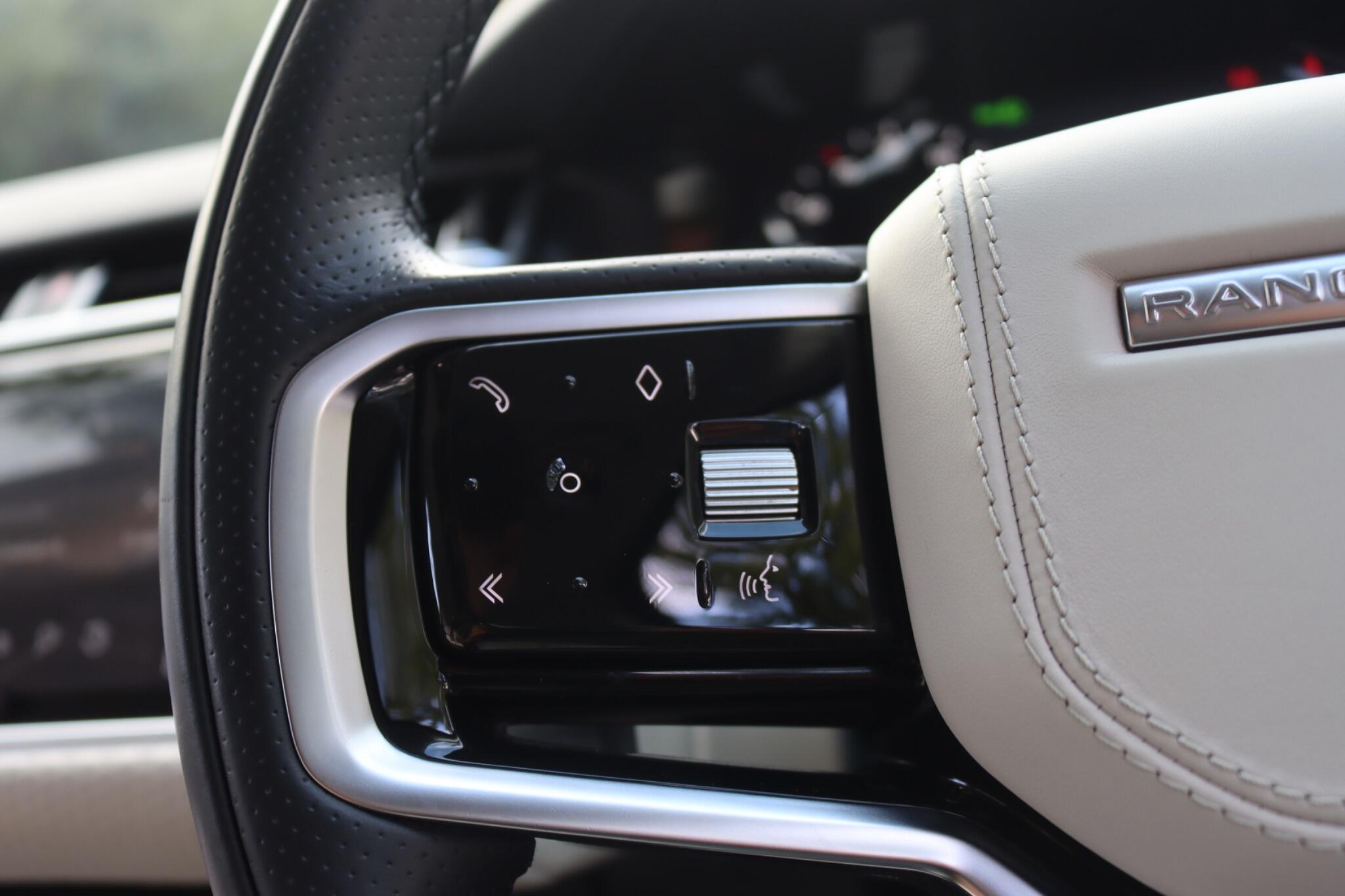 Land Rover Range Rover Velar view 50